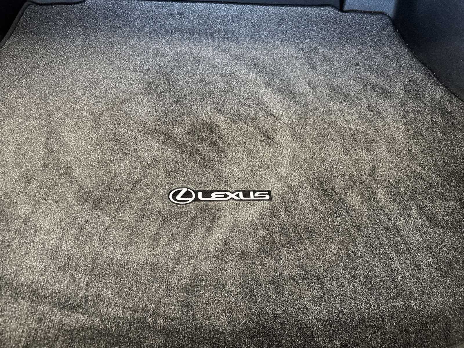 Thumbnail: 2022 Lexus ES - 32