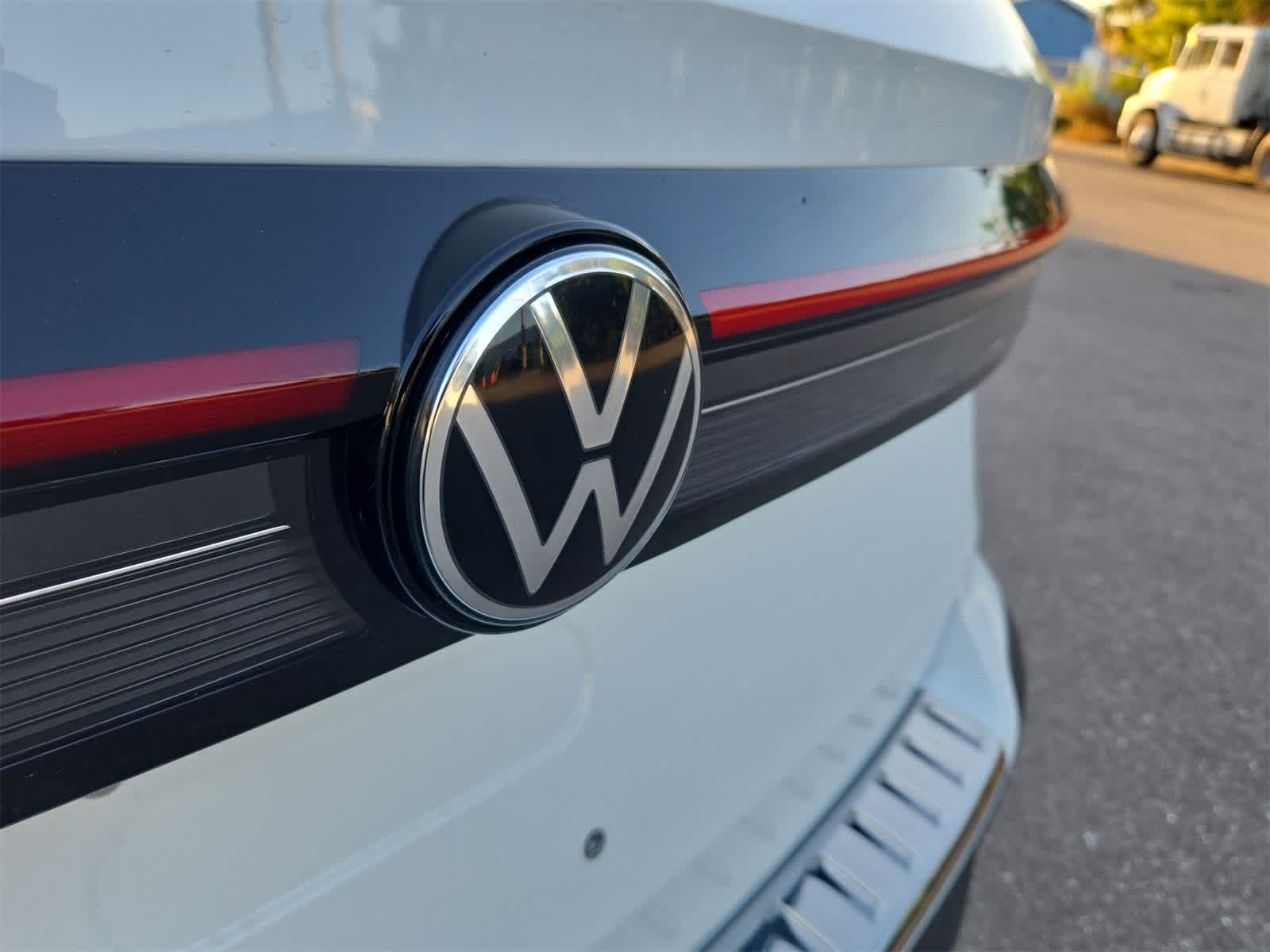 Thumbnail: 2025 Volkswagen Taos - 12