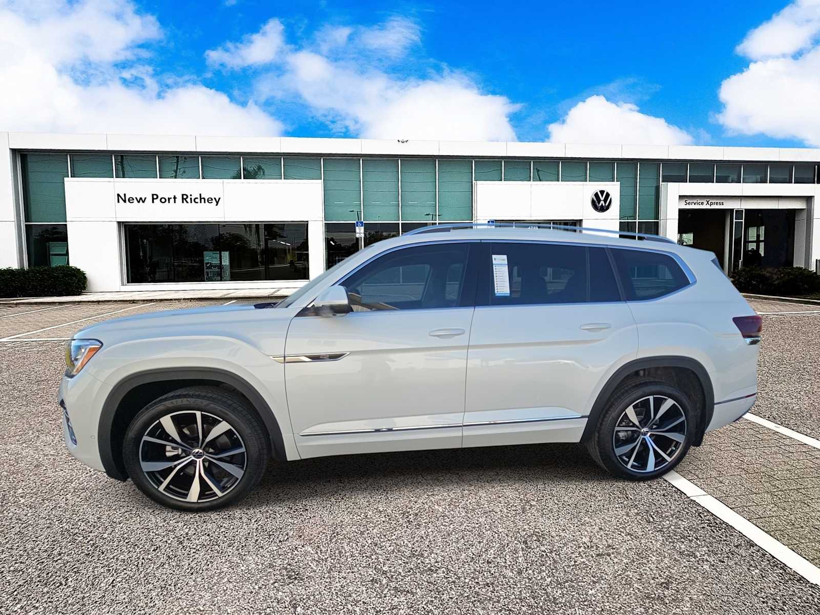 Thumbnail: 2026 Volkswagen Atlas - 5