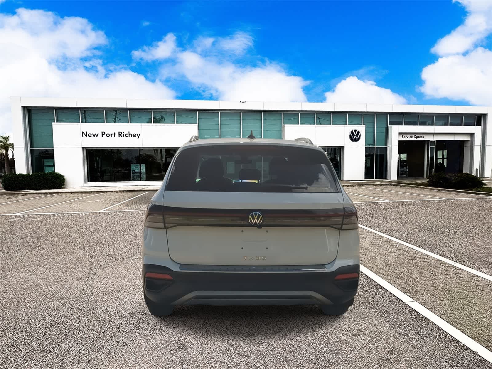 Thumbnail: 2025 Volkswagen Taos - 7