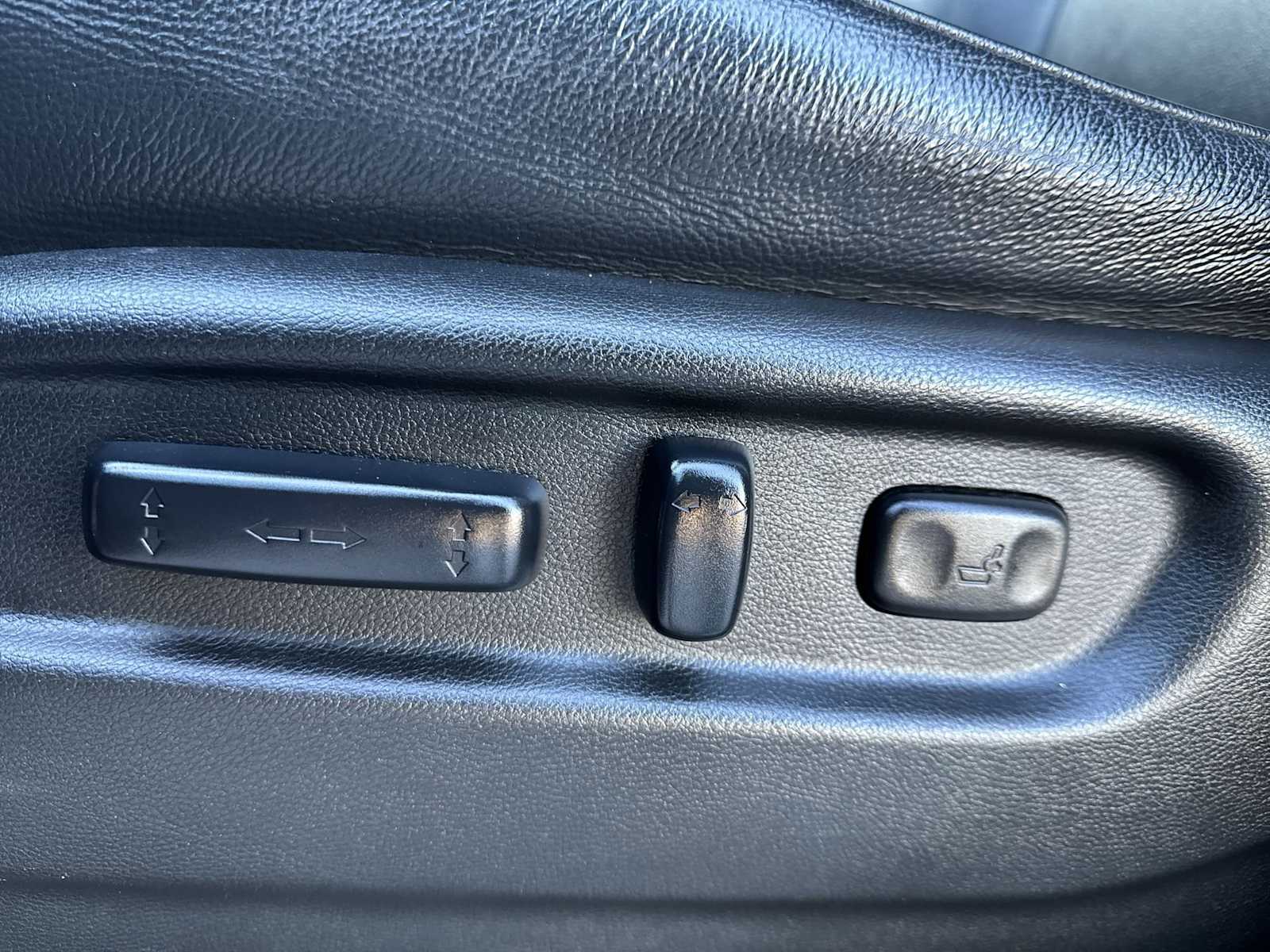 Thumbnail: 2019 Honda Pilot - 17