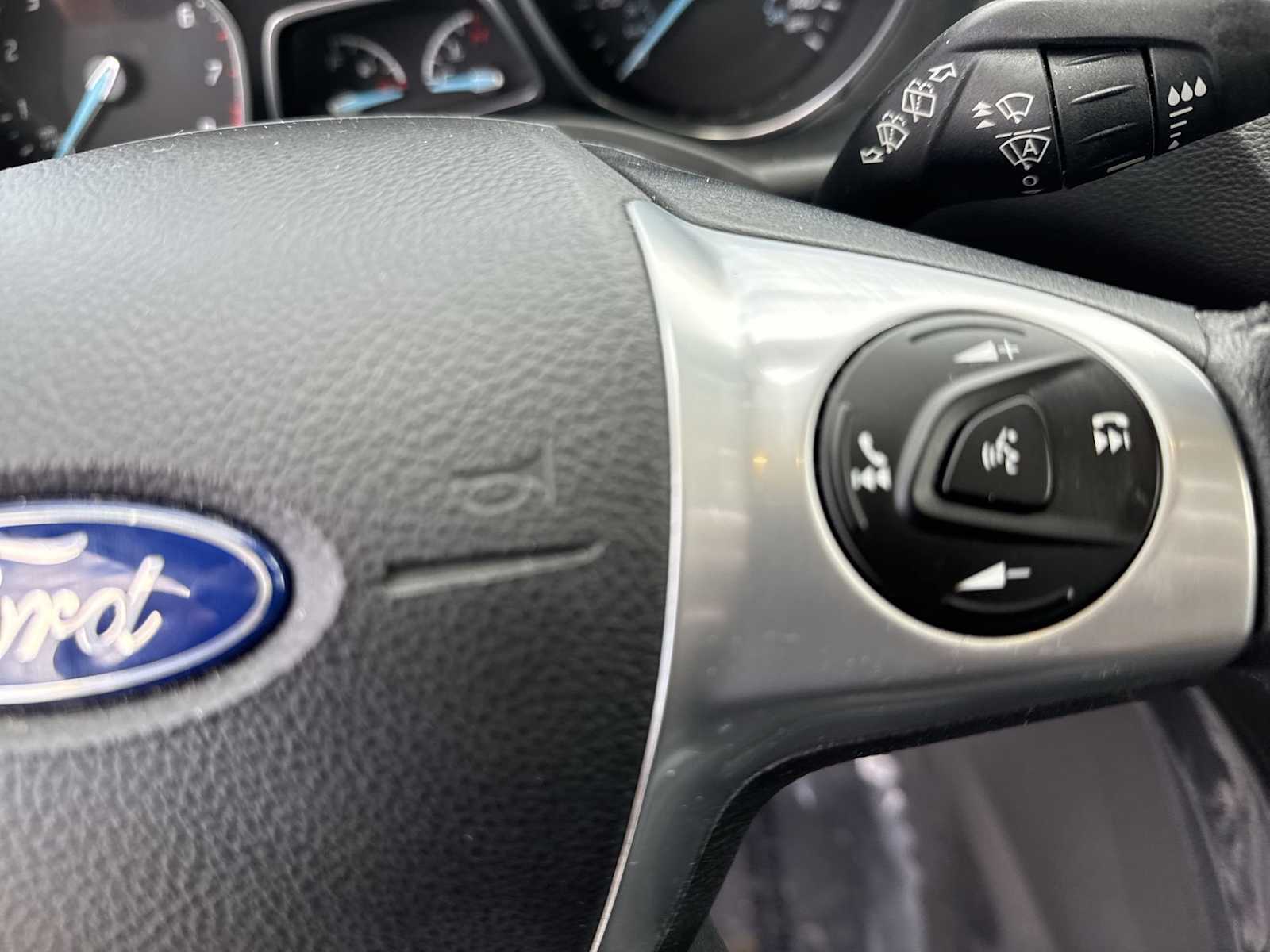 Thumbnail: 2016 Ford Escape - 25