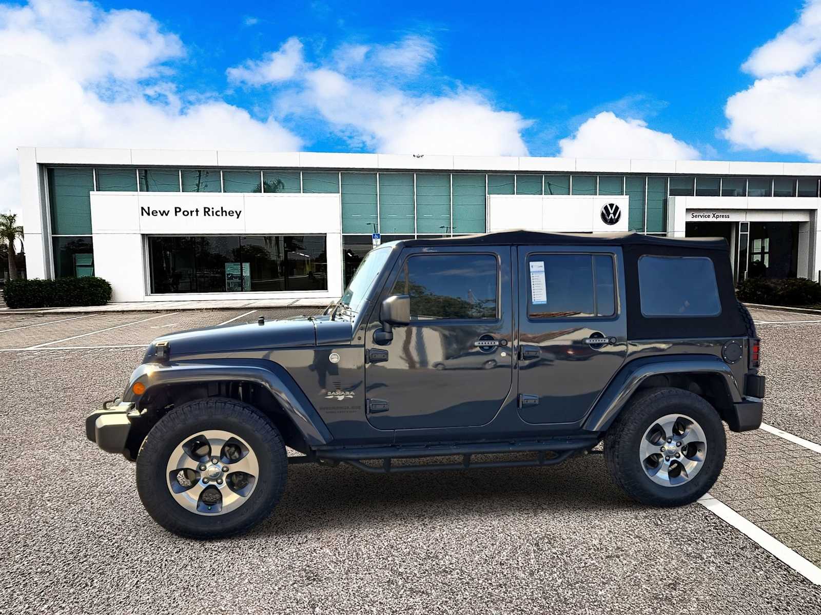 Thumbnail: 2016 Jeep Wrangler - 5