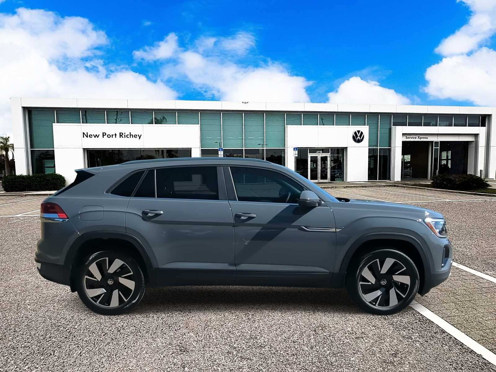 Thumbnail: 2025 Volkswagen Atlas - 9