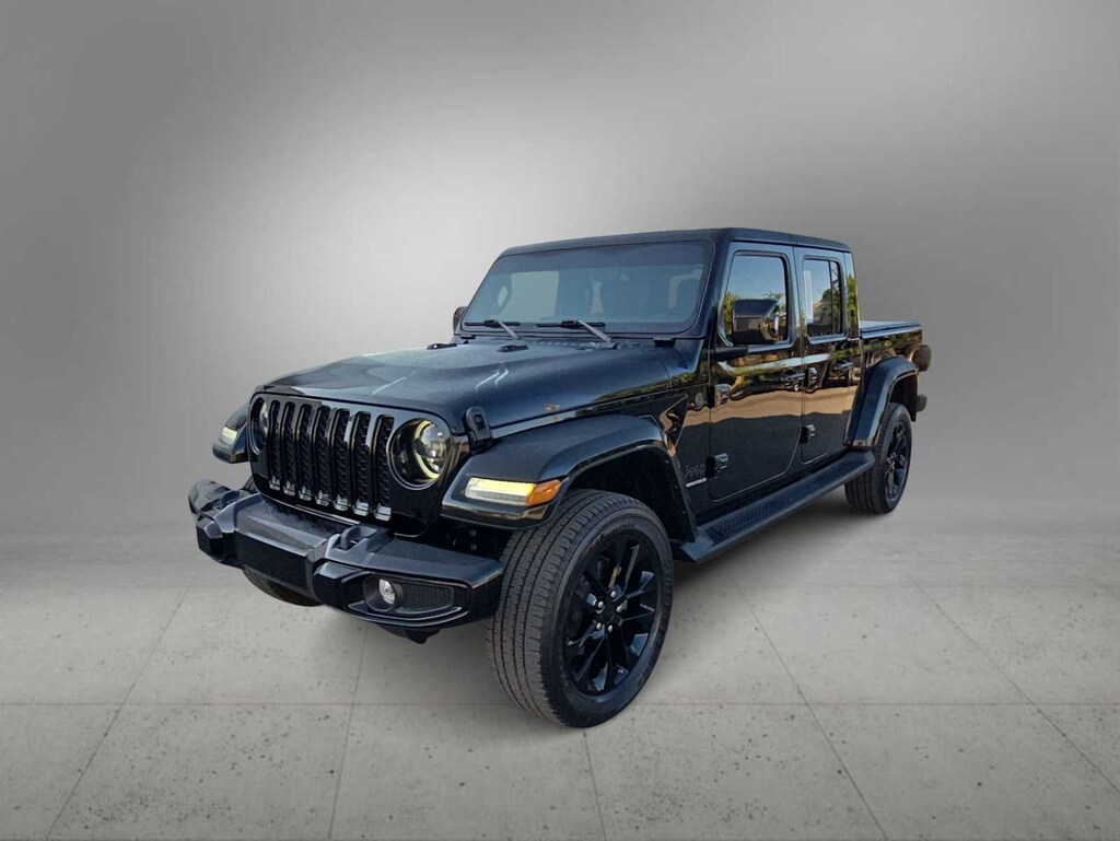 Used 2023 Jeep Gladiator Overland Truck Crew Cab