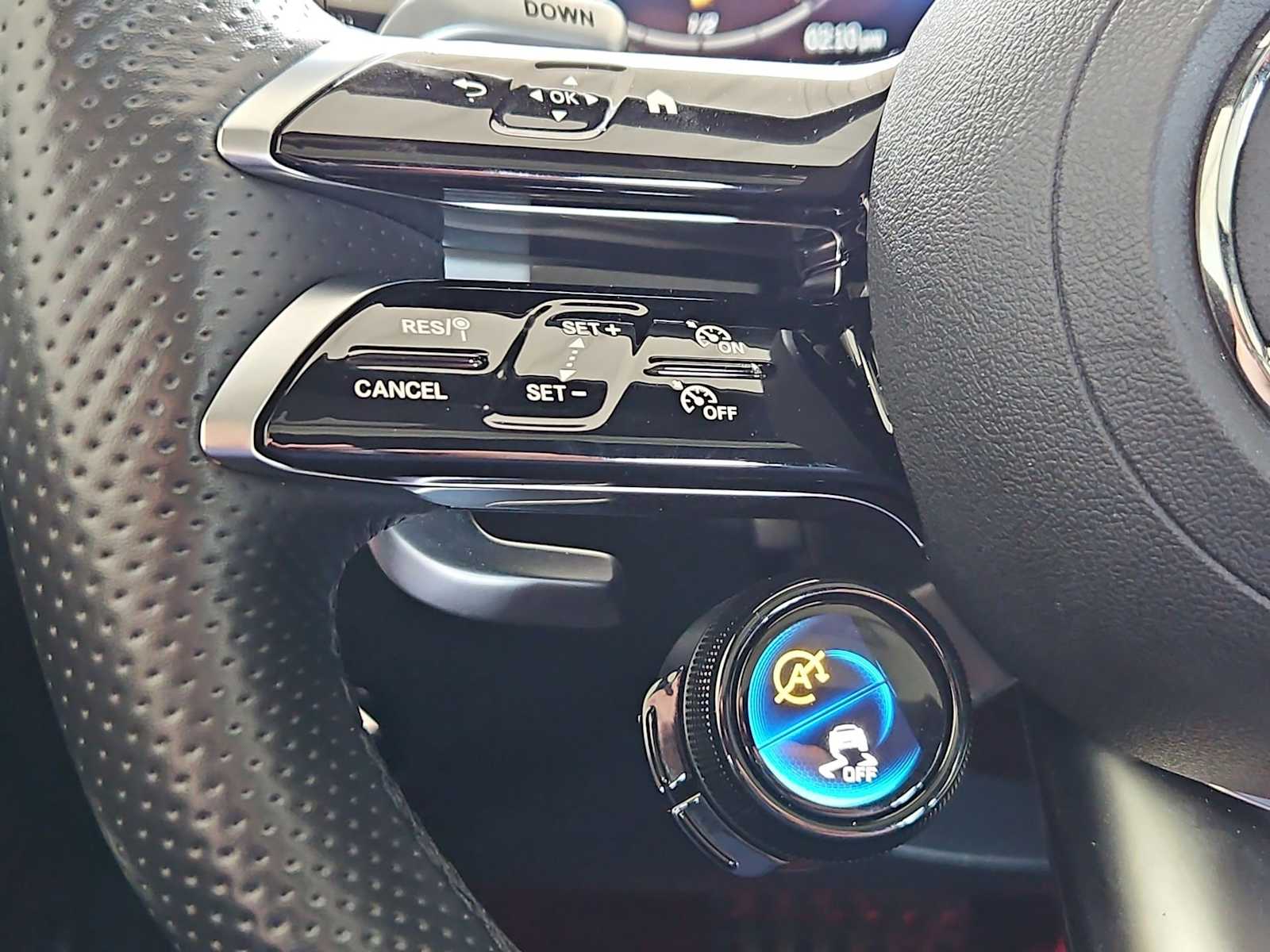 Thumbnail: 2024 Mercedes-Benz C-Class - 25