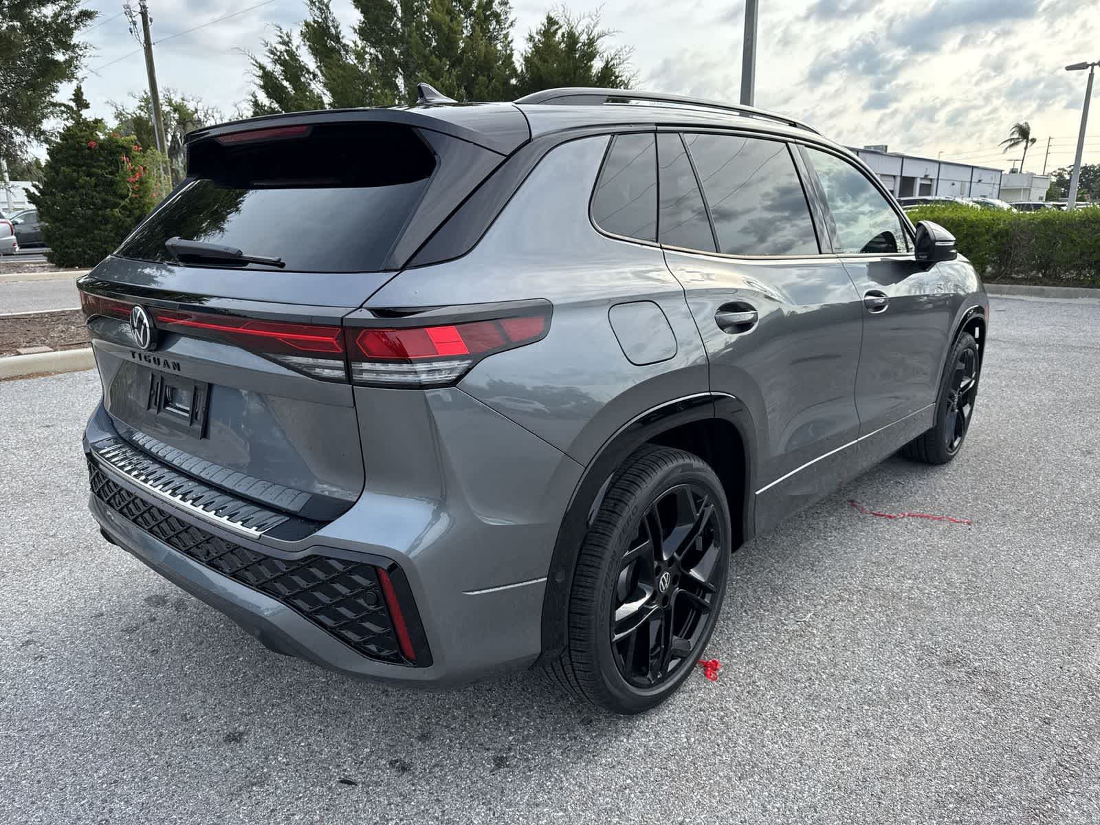 Thumbnail: 2026 Volkswagen Tiguan - 6