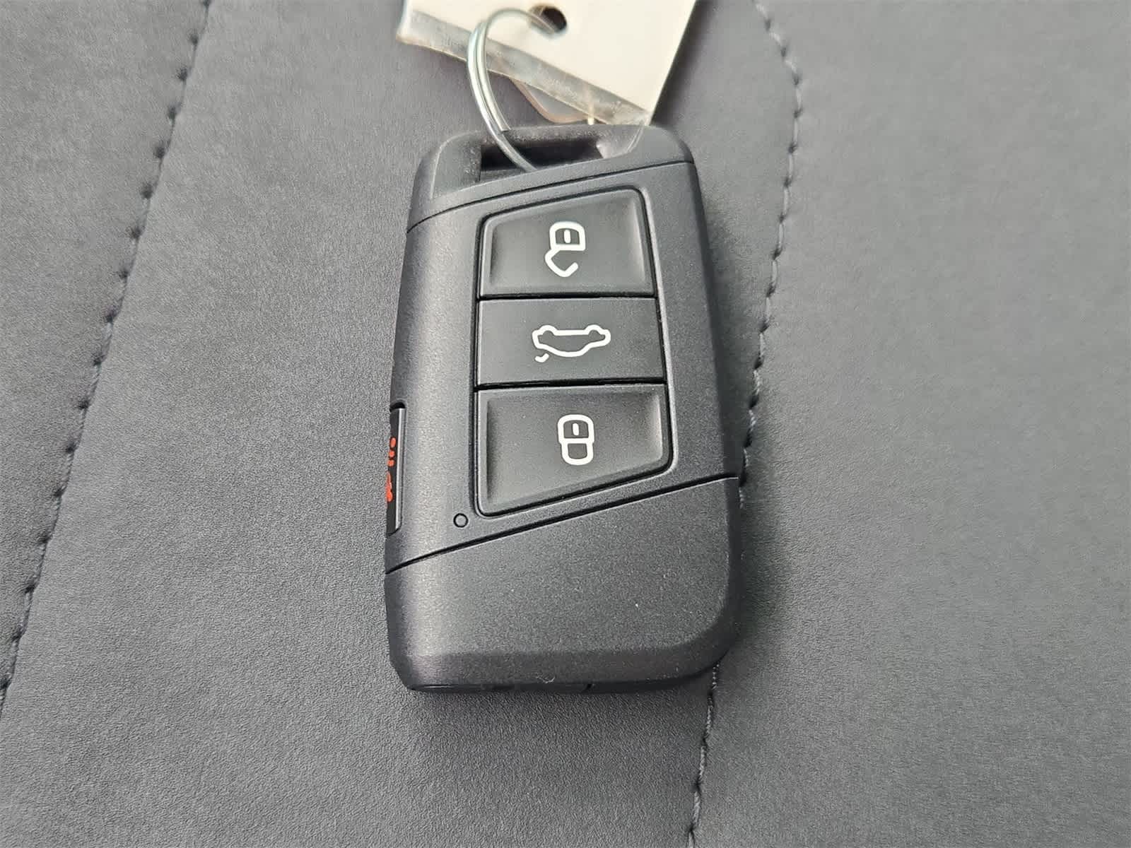 Thumbnail: 2025 Volkswagen Taos - 36