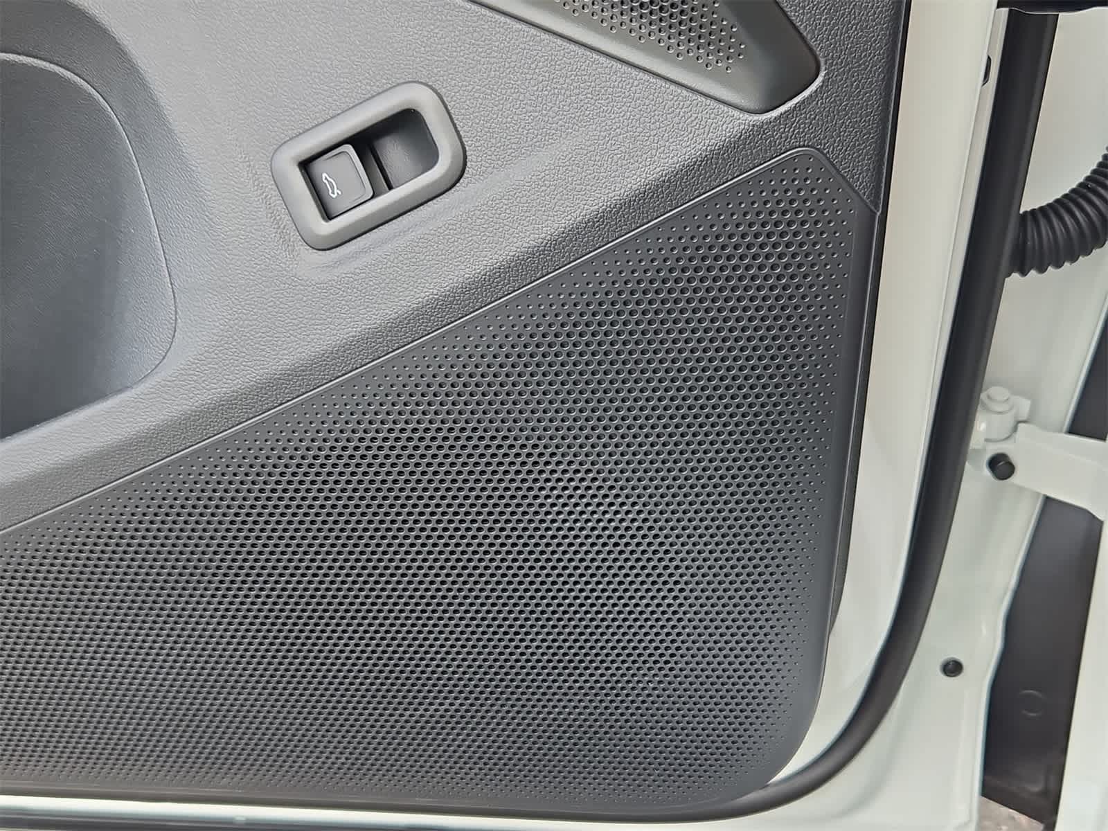 Thumbnail: 2025 Volkswagen Tiguan - 29