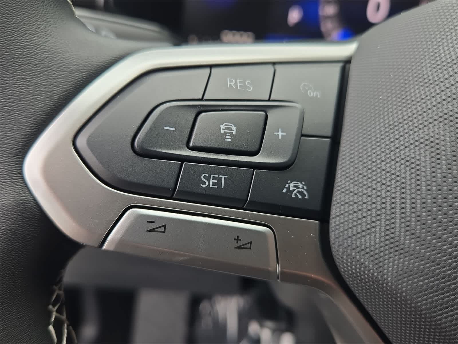 Thumbnail: 2025 Volkswagen Taos - 23