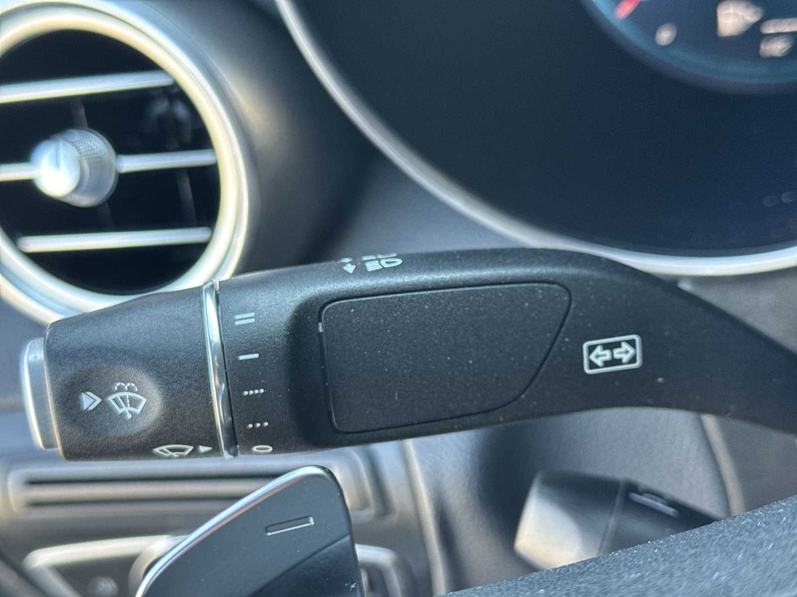 Thumbnail: 2020 Mercedes-Benz GLC - 24