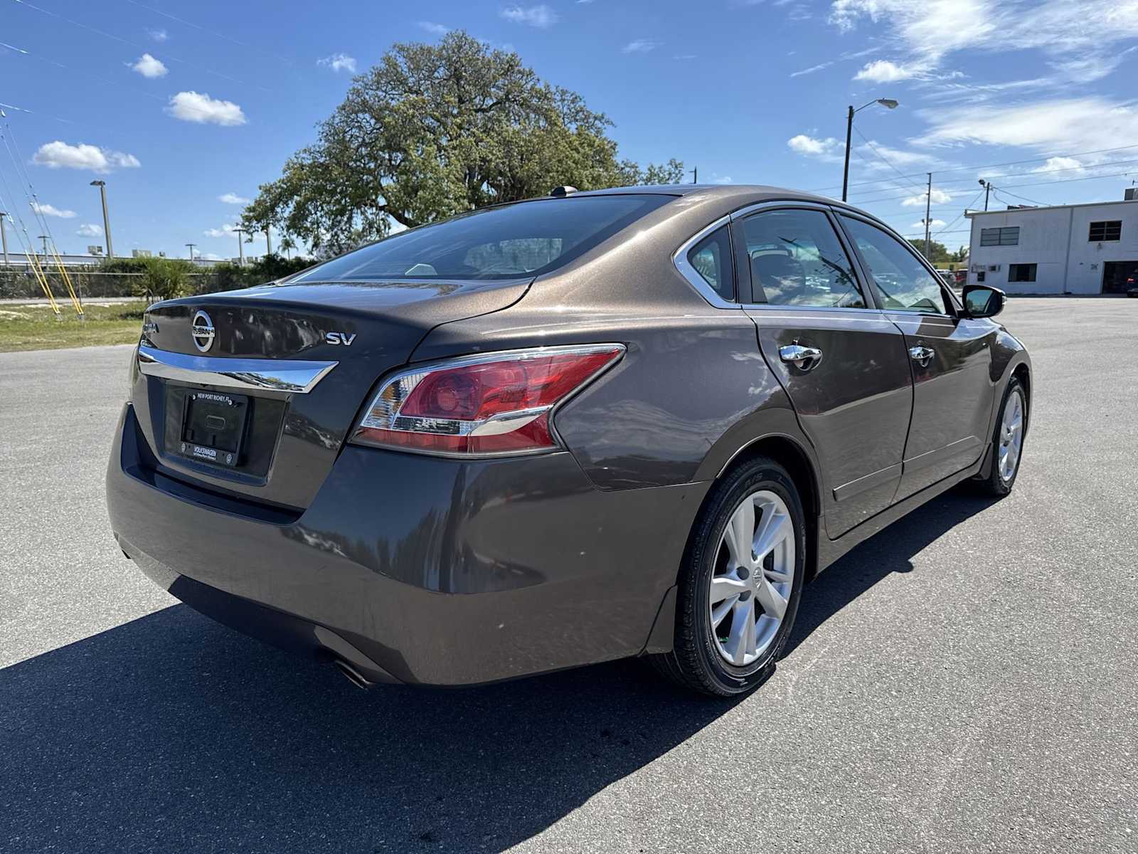 Thumbnail: 2015 Nissan Altima - 6