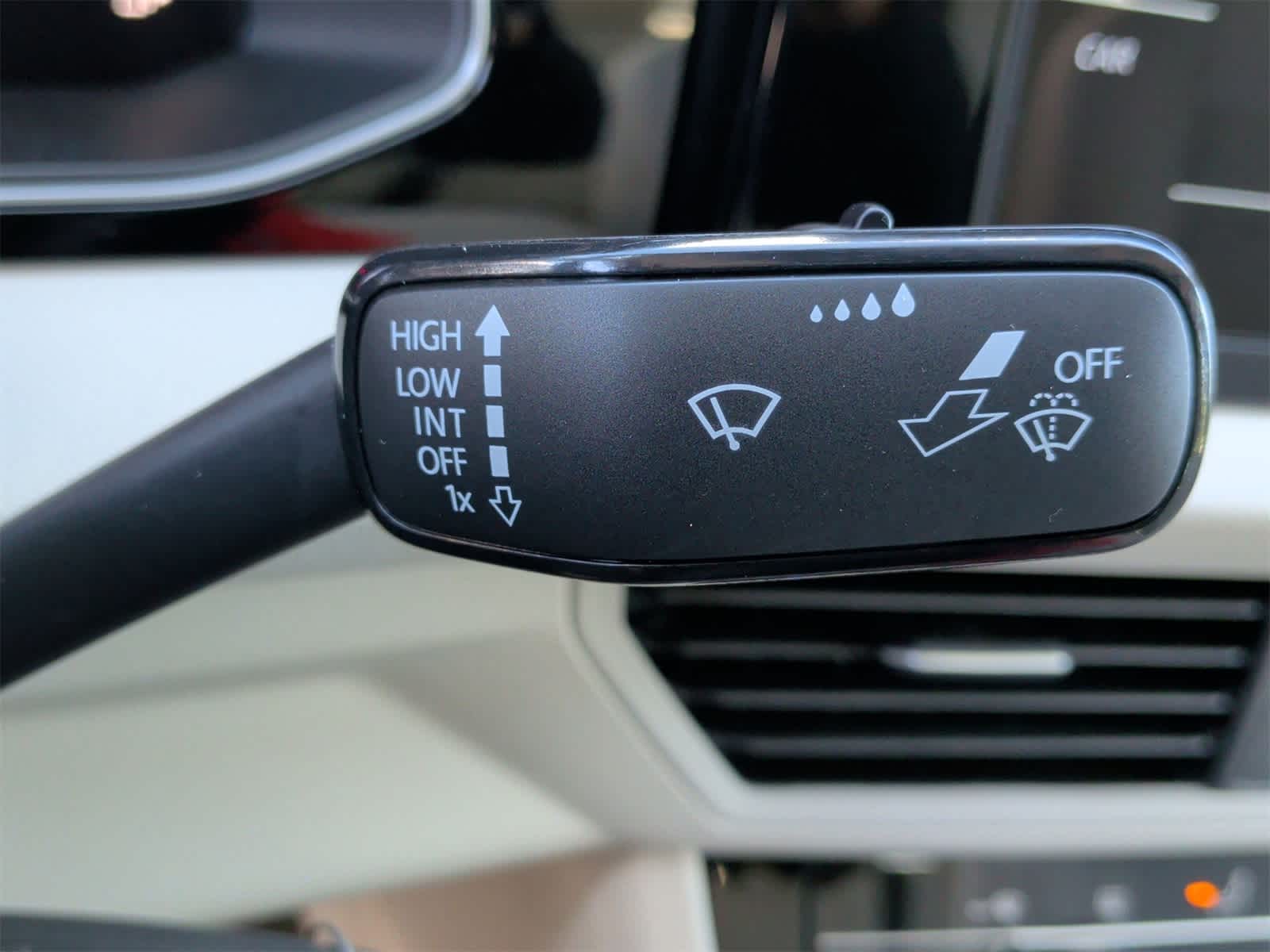 Thumbnail: 2026 Volkswagen Jetta - 24