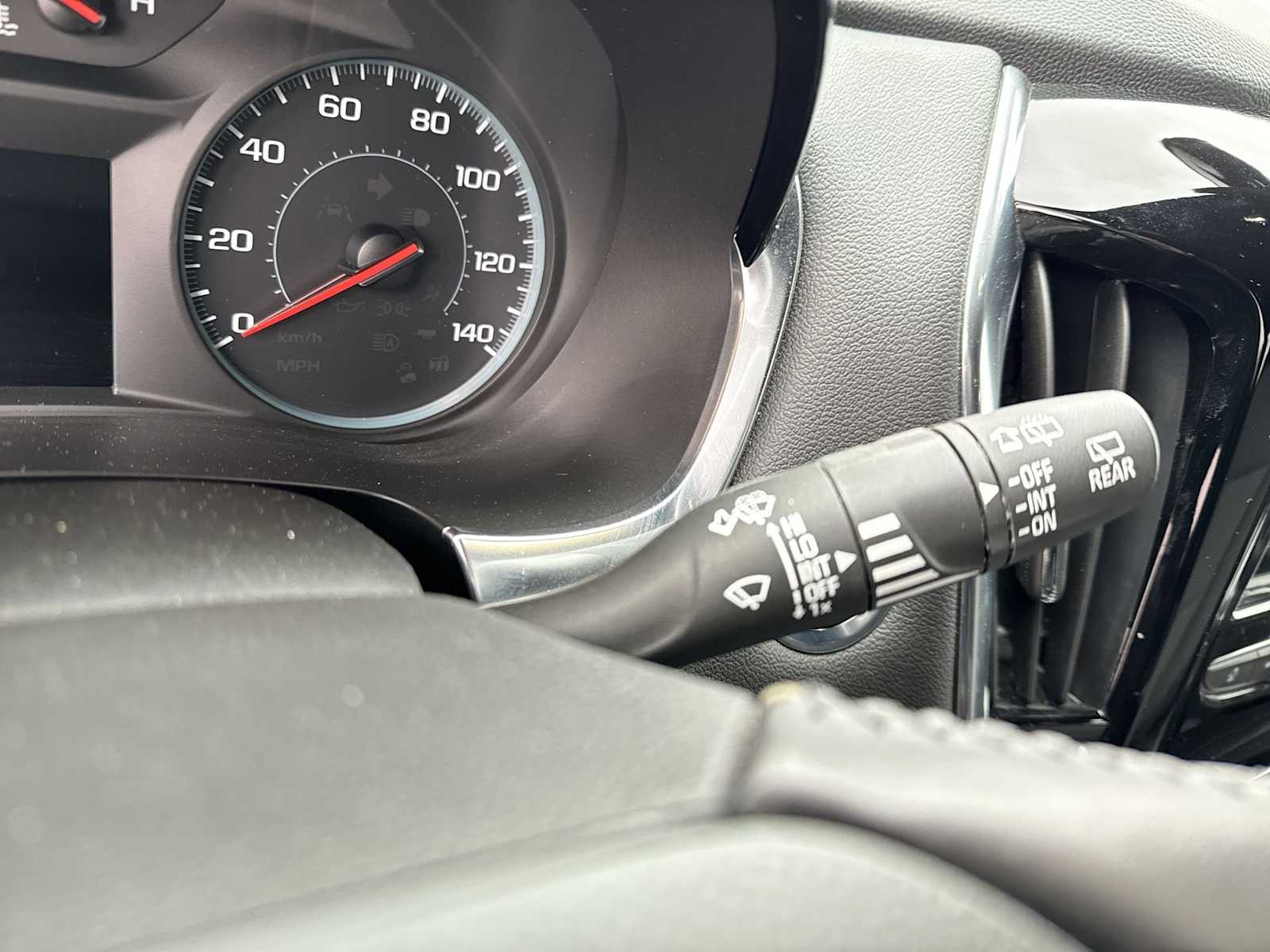 Thumbnail: 2022 Chevrolet Traverse - 25