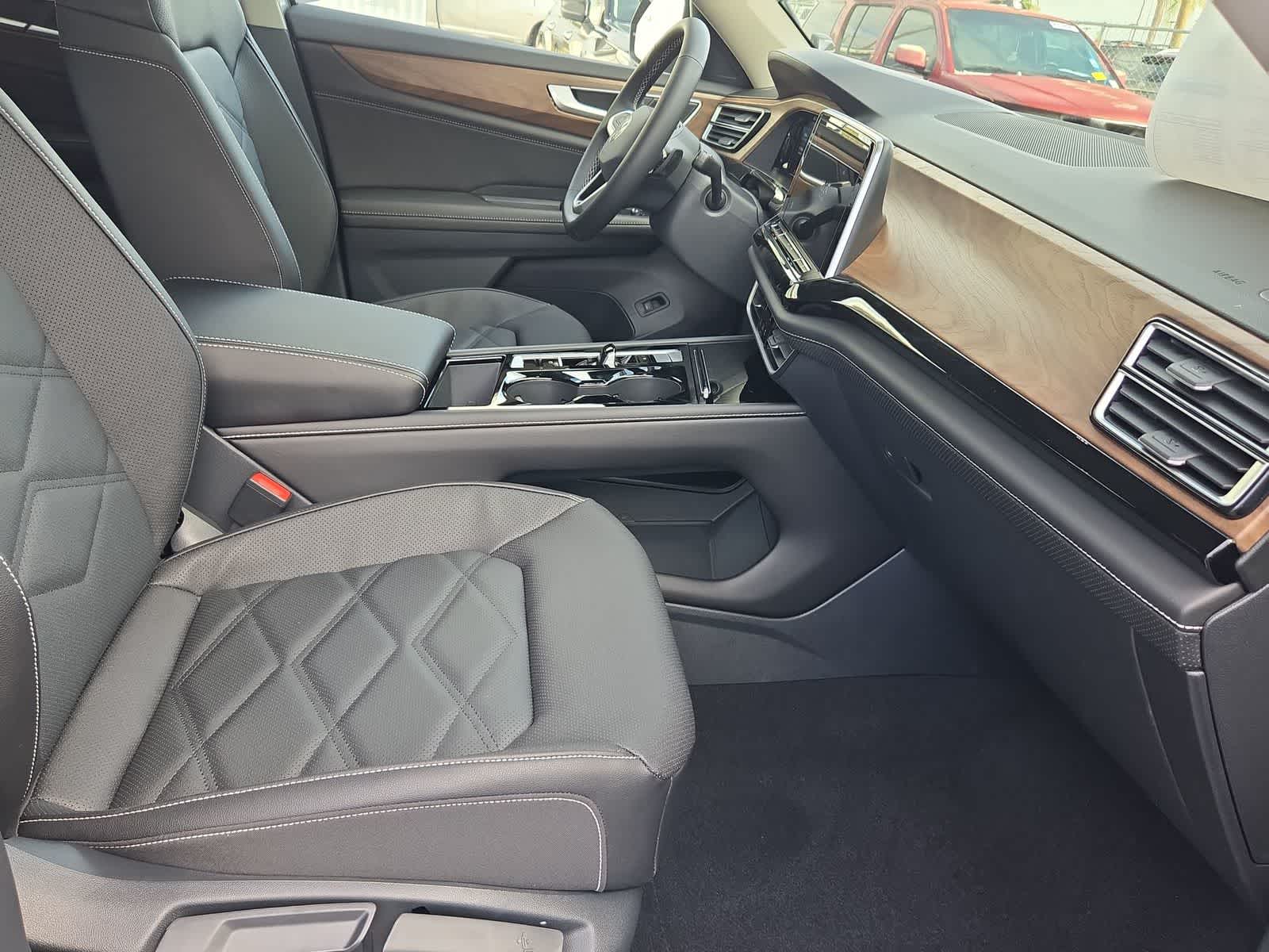 Thumbnail: 2026 Volkswagen Atlas - 21