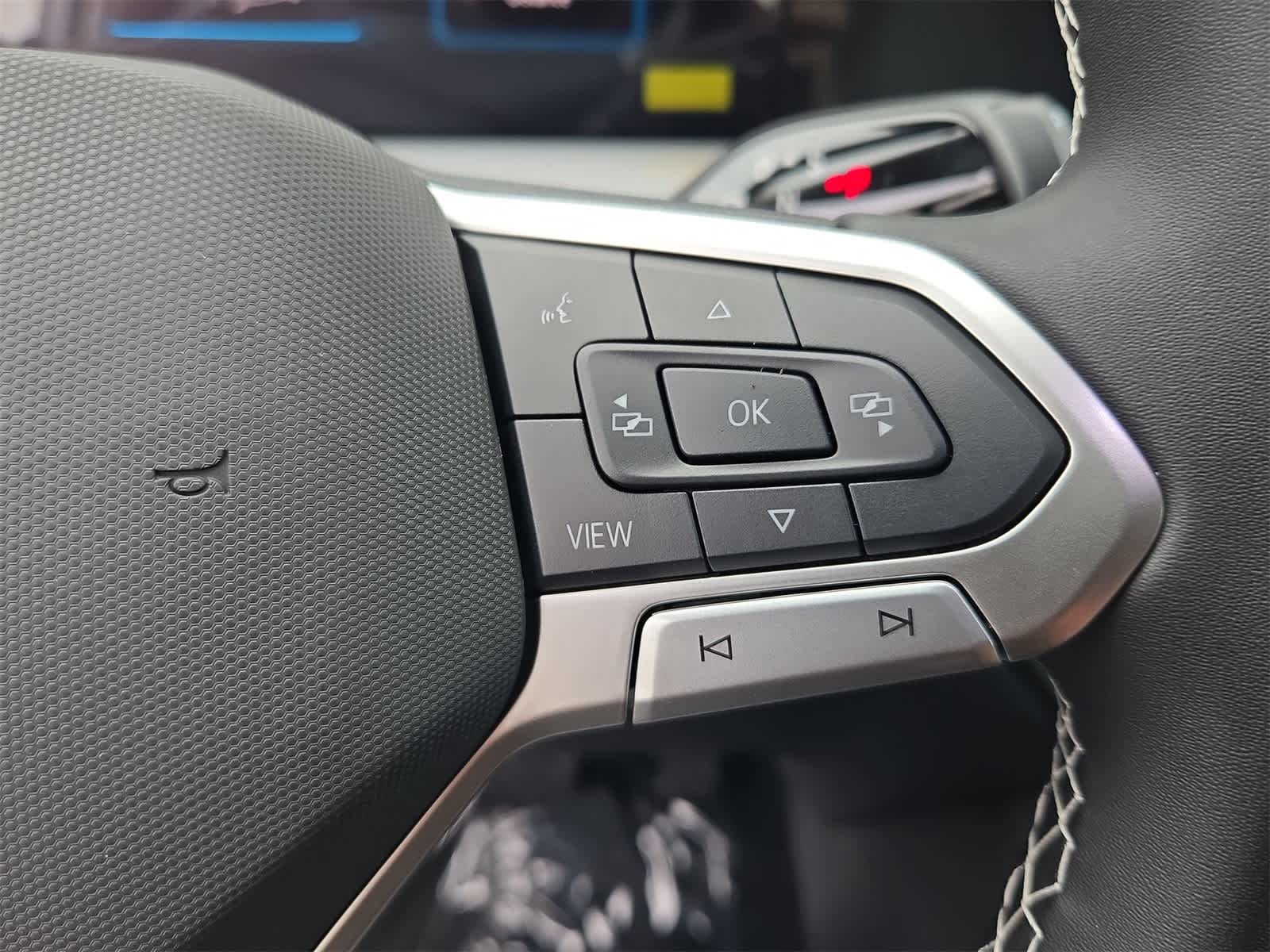 Thumbnail: 2025 Volkswagen Tiguan - 27