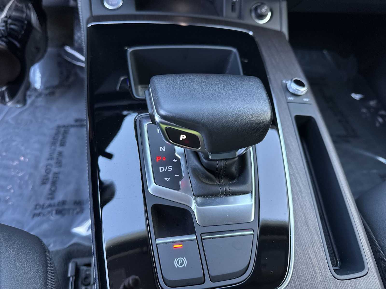 Thumbnail: 2023 Audi Q5 - 33