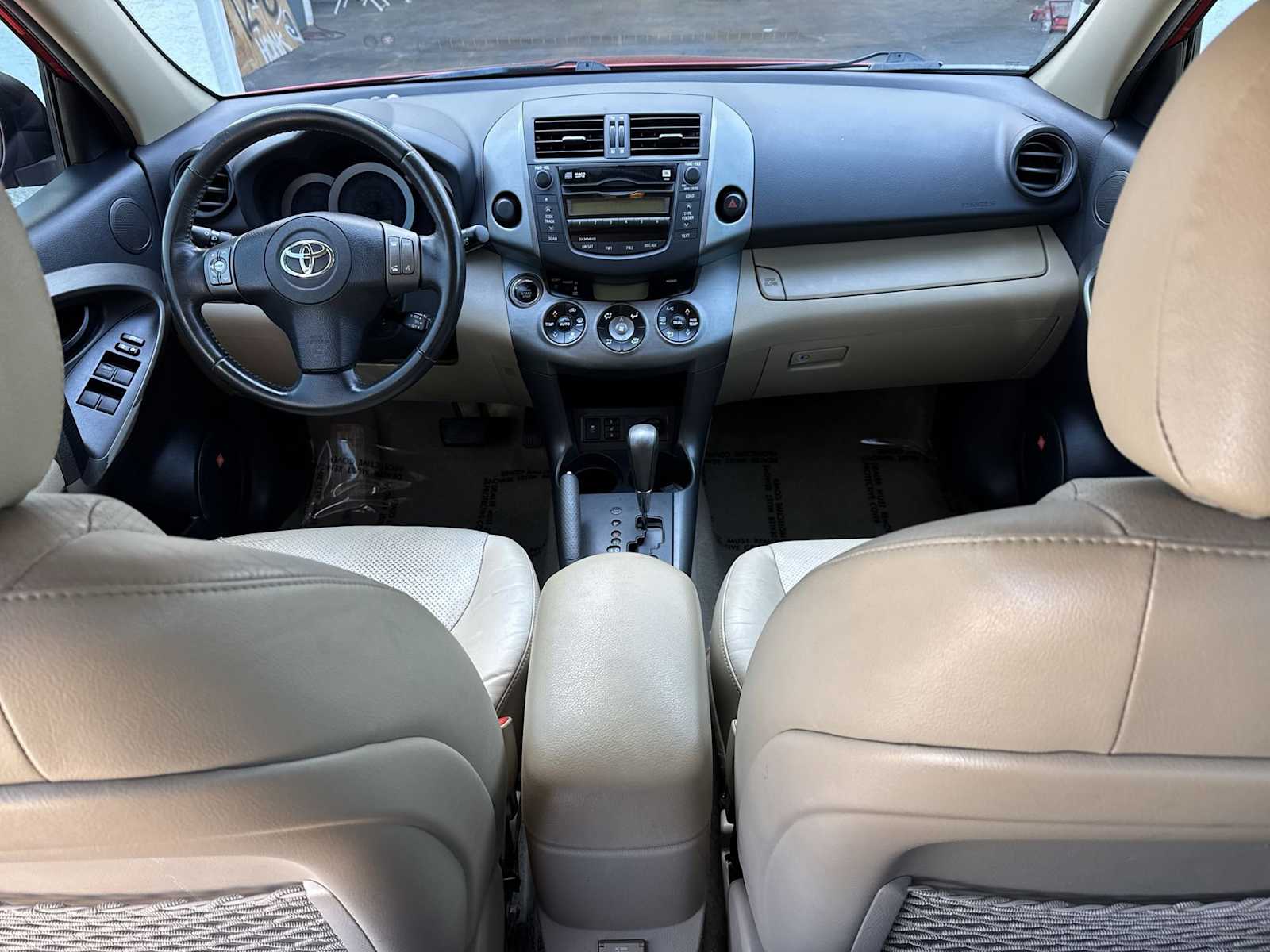 Thumbnail: 2011 Toyota RAV4 - 15
