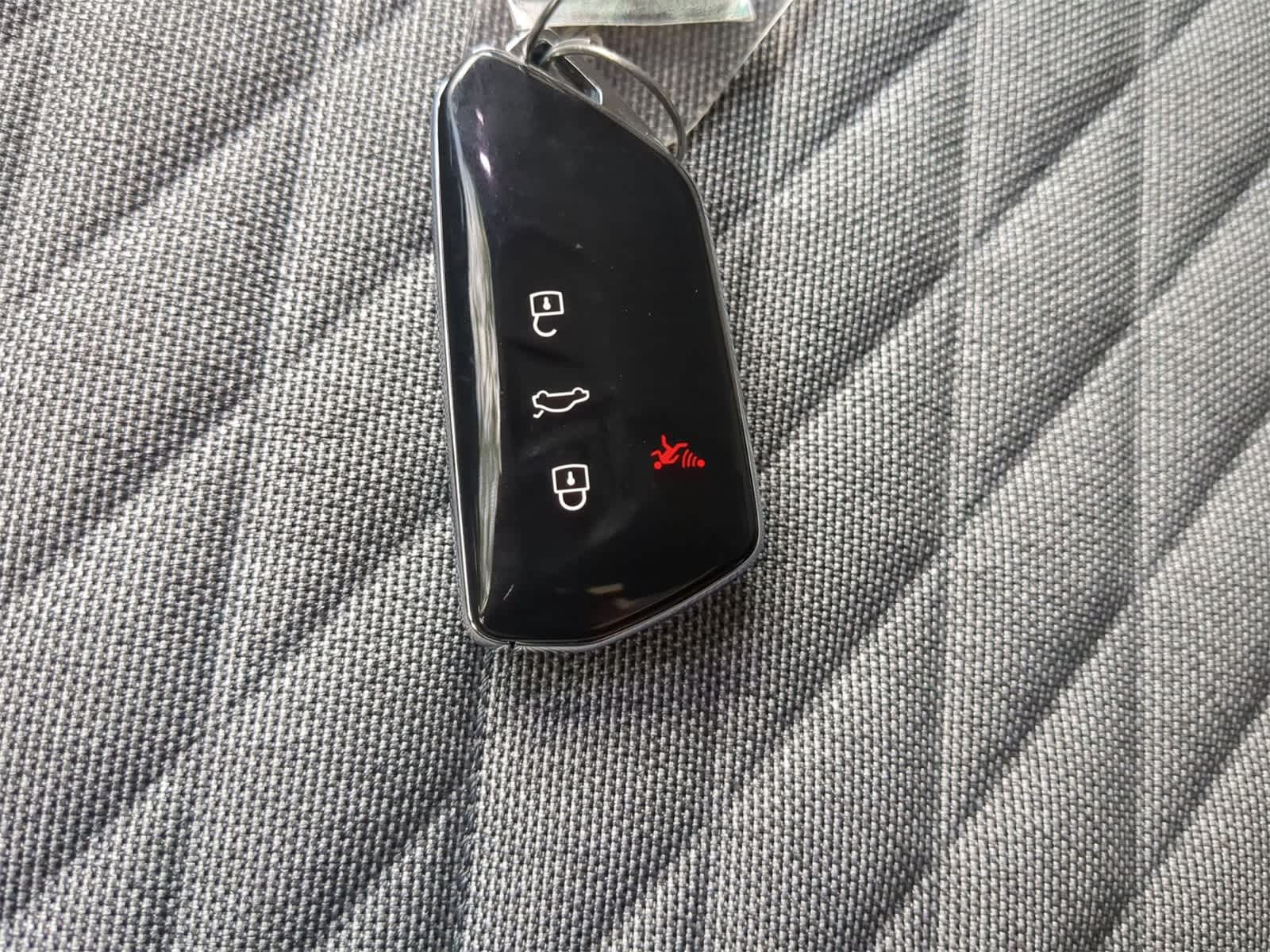 Thumbnail: 2025 Volkswagen Tiguan - 30