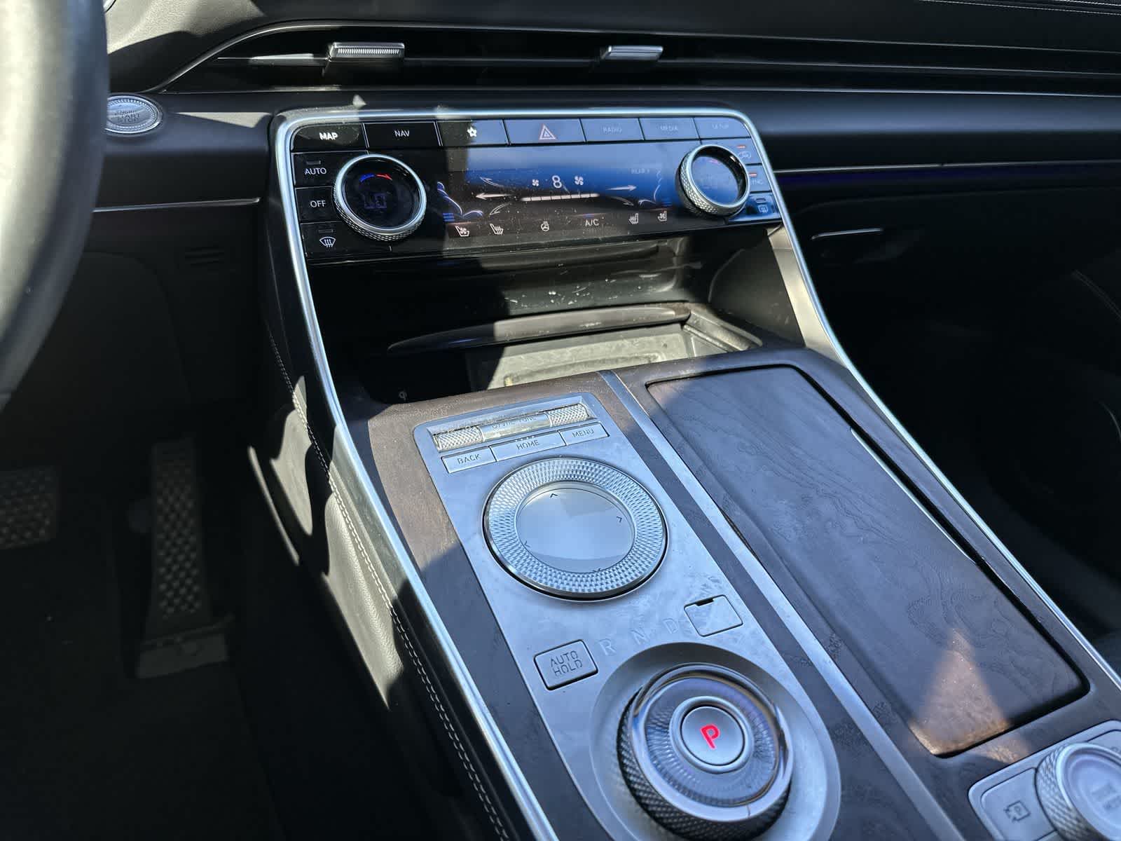 Thumbnail: 2021 Genesis GV80 - 23