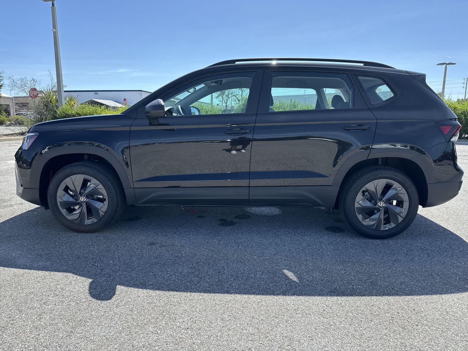 Thumbnail: 2026 Volkswagen Taos - 3