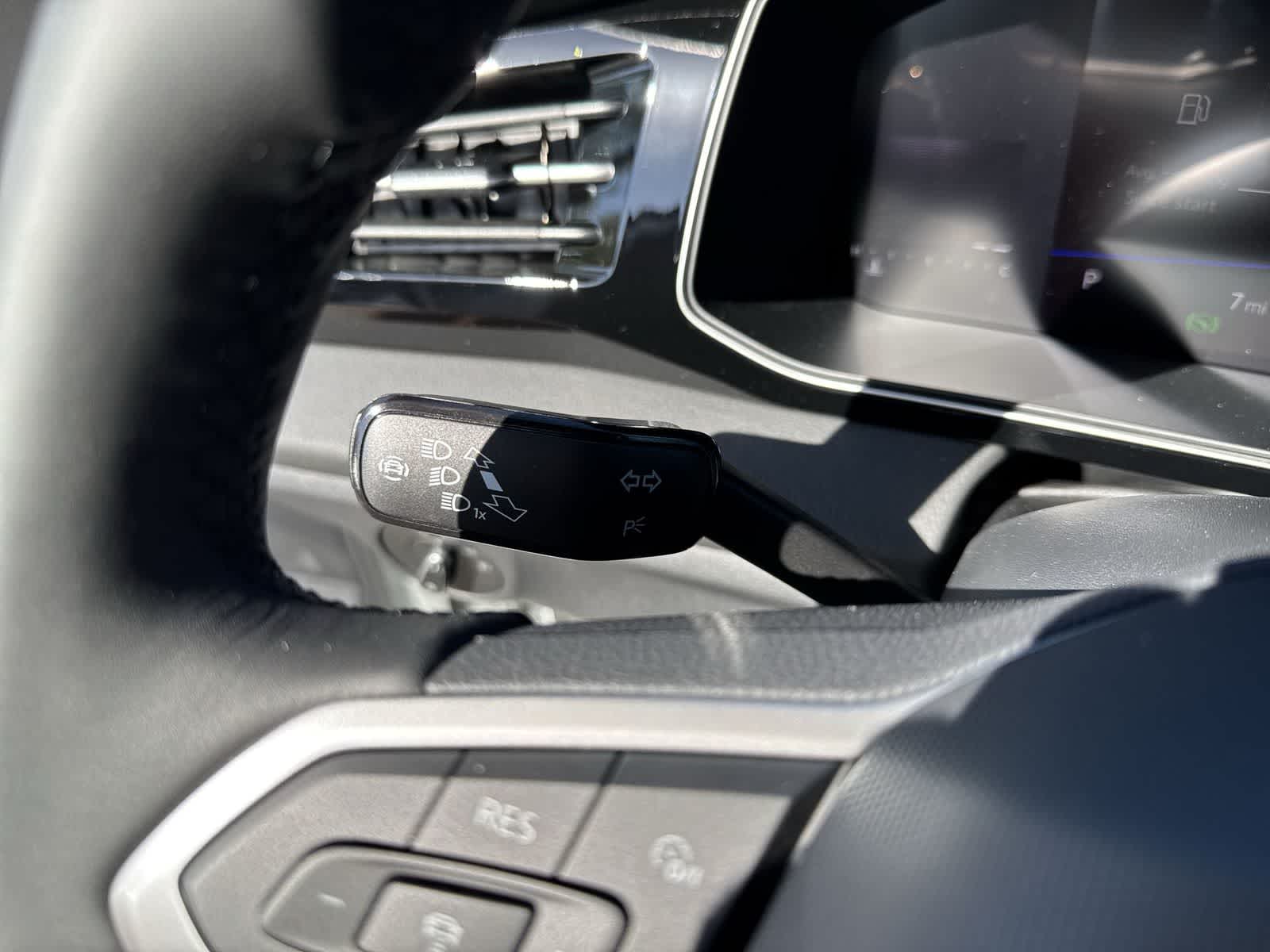 Thumbnail: 2026 Volkswagen Jetta - 25