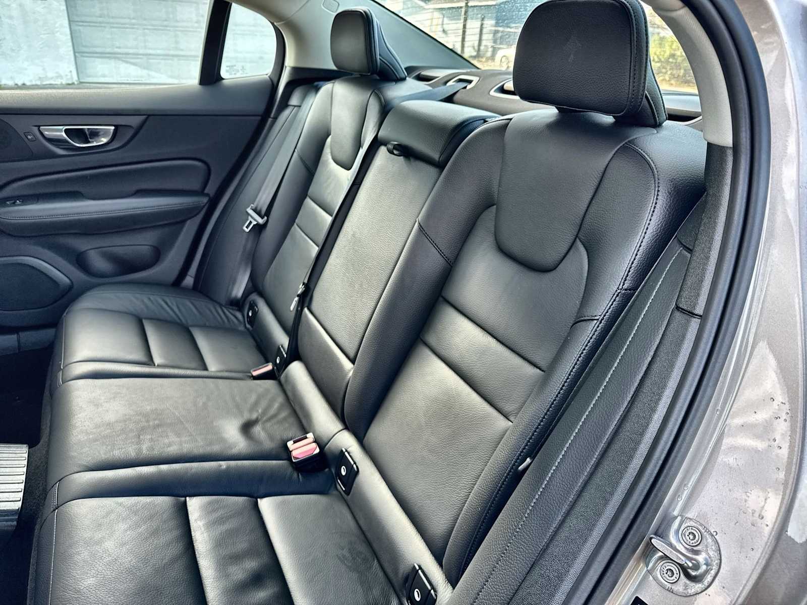 Thumbnail: 2023 Volvo S60 - 18