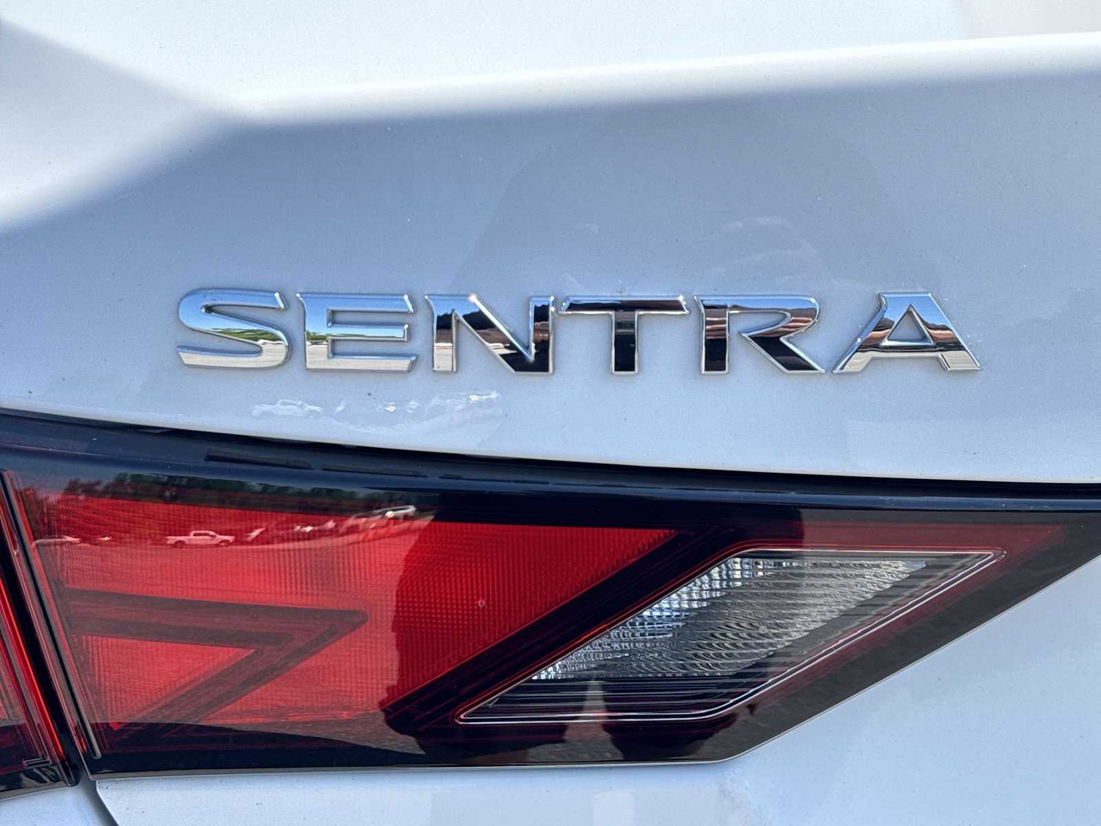 Thumbnail: 2021 Nissan Sentra - 11