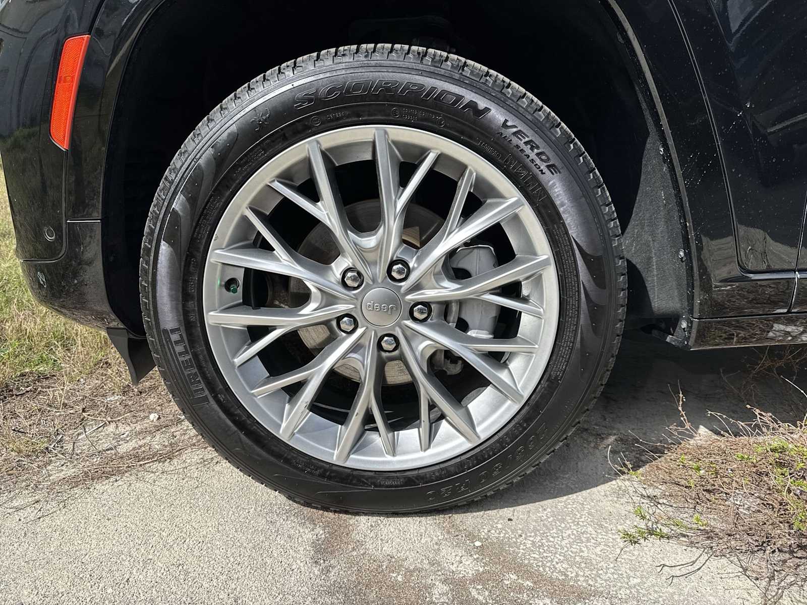 Thumbnail: 2022 Jeep Grand Cherokee - 13