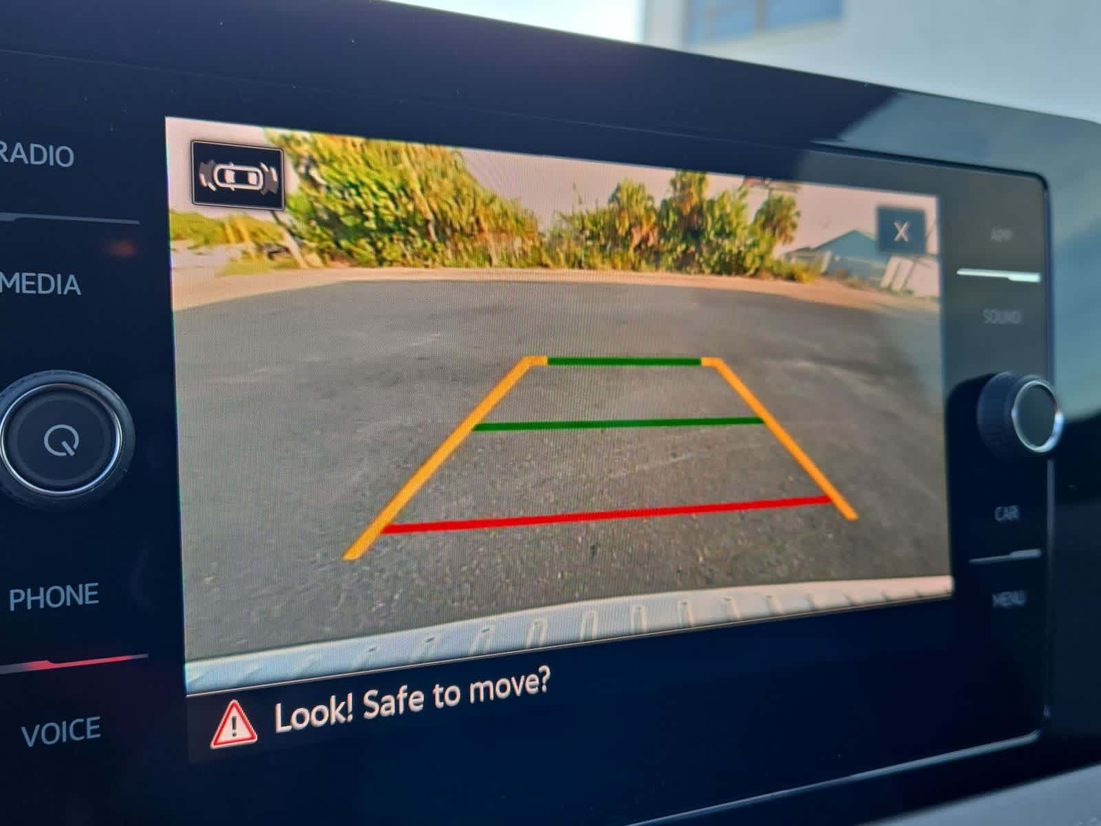 Thumbnail: 2025 Volkswagen Taos - 28