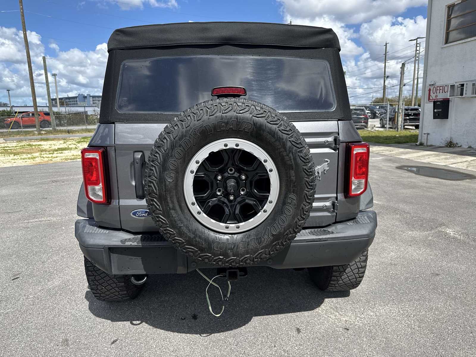 Thumbnail: 2022 Ford Bronco - 5