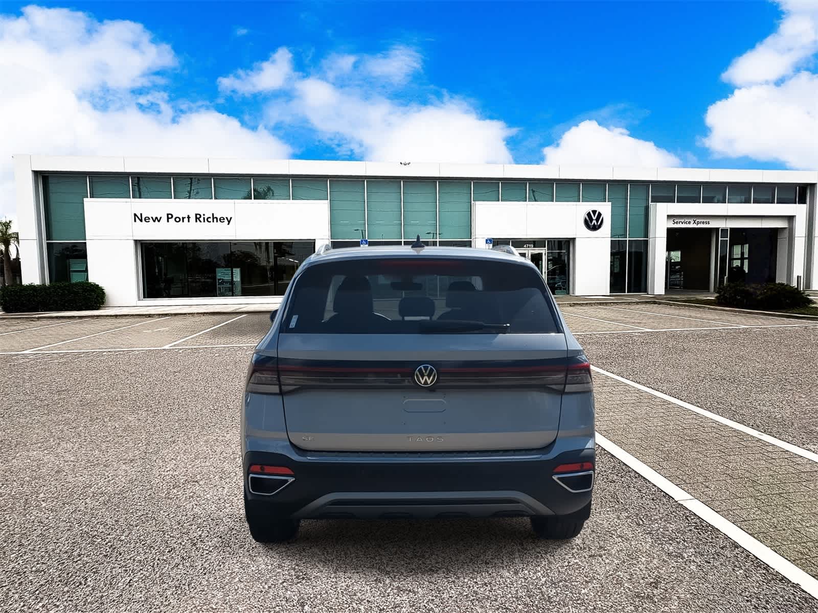 Thumbnail: 2025 Volkswagen Taos - 7