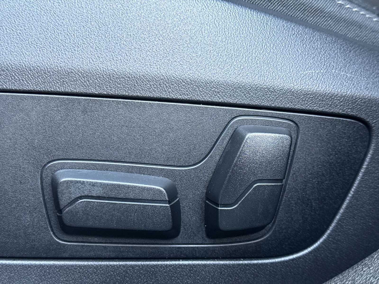 Thumbnail: 2025 BMW 2 Series - 16