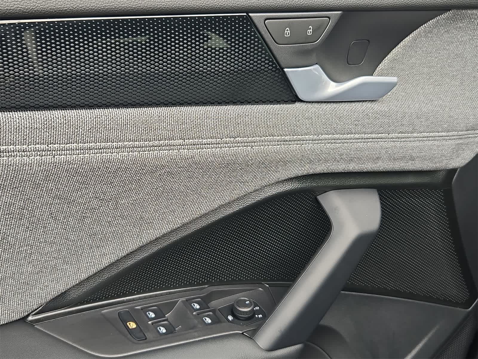 Thumbnail: 2026 Volkswagen Tiguan - 33