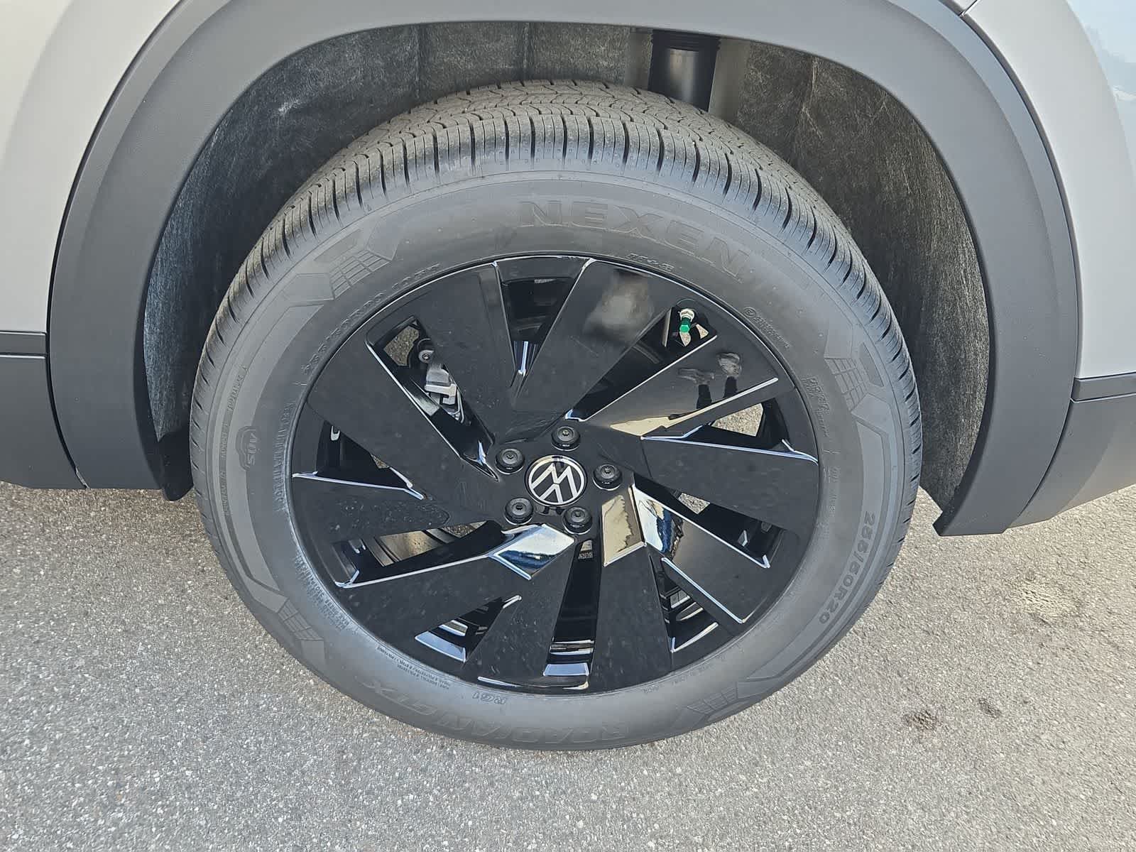 Thumbnail: 2026 Volkswagen Atlas - 21