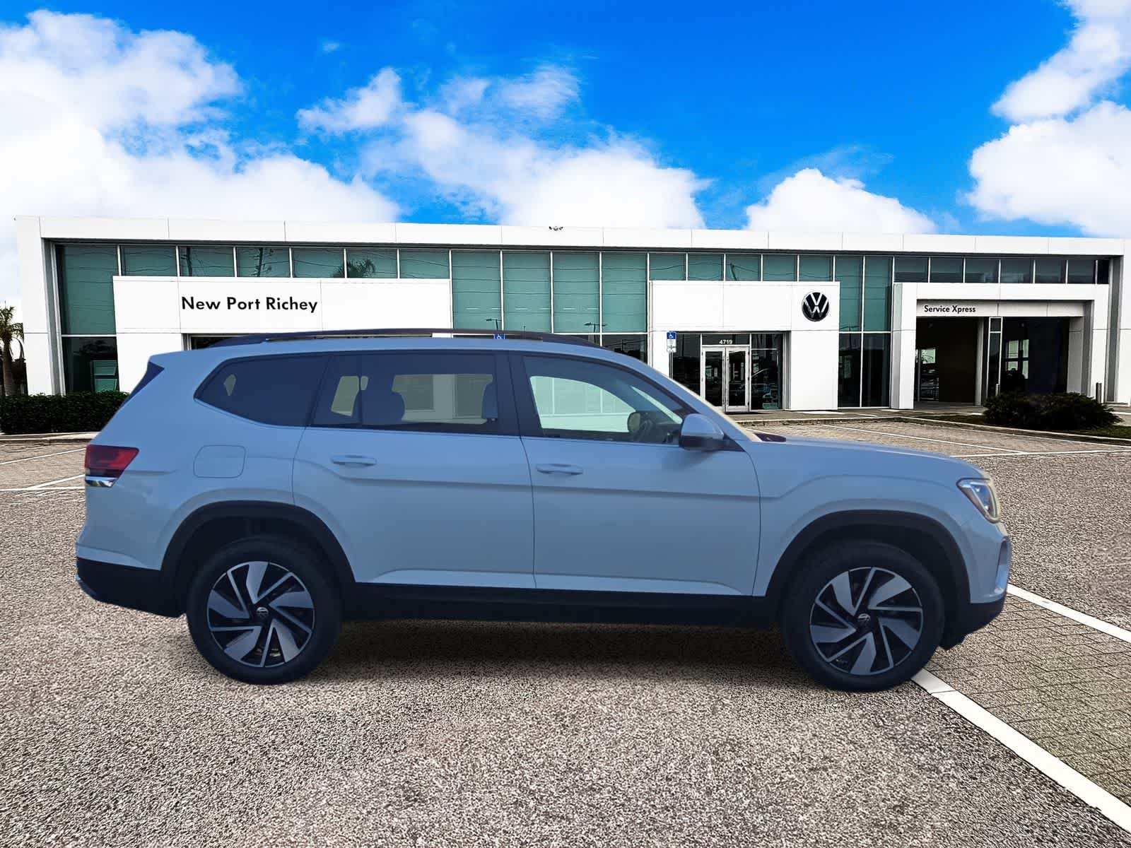 Thumbnail: 2026 Volkswagen Atlas - 9