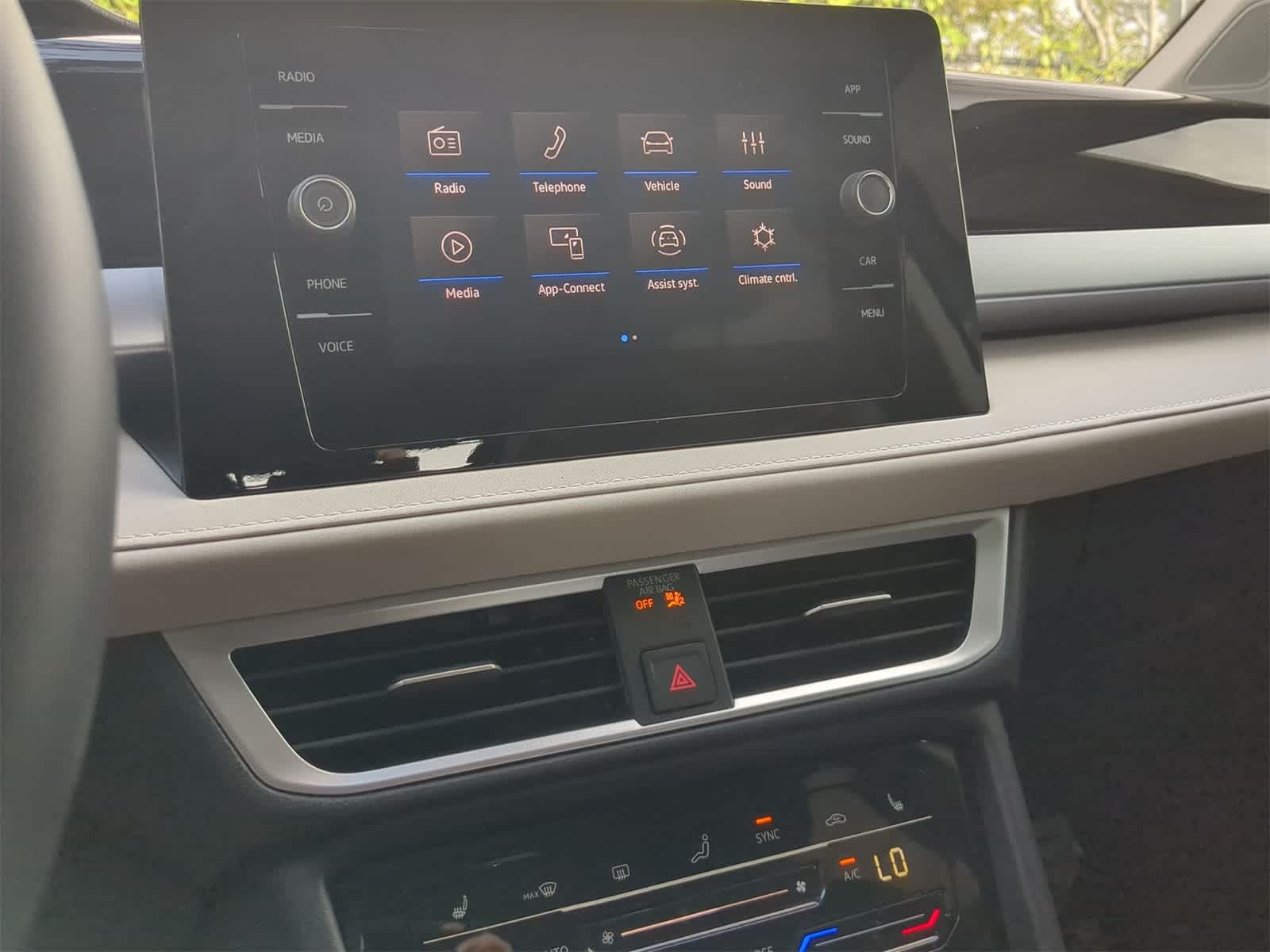 Thumbnail: 2025 Volkswagen Taos - 27