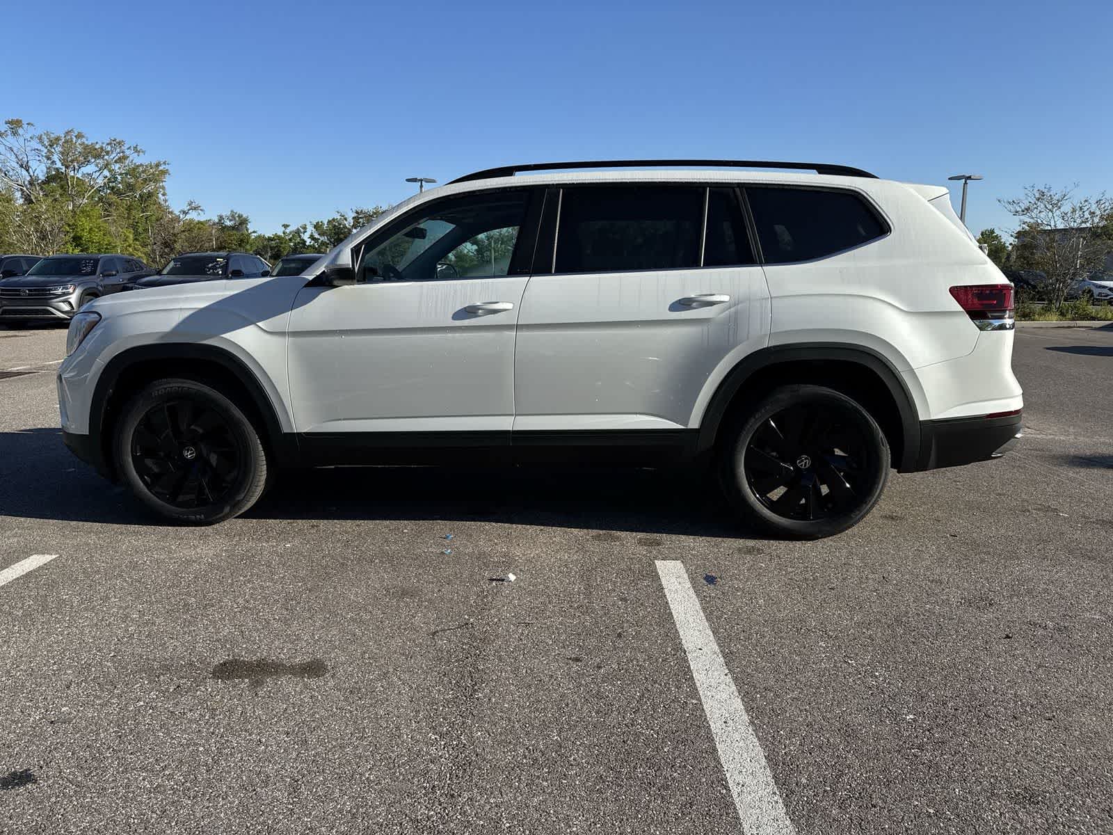 Thumbnail: 2026 Volkswagen Atlas - 3