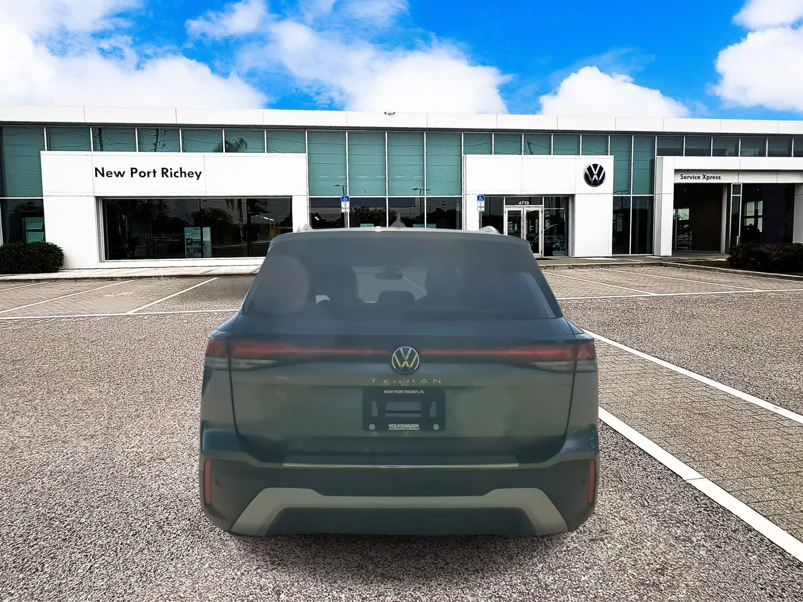 Thumbnail: 2025 Volkswagen Tiguan - 7