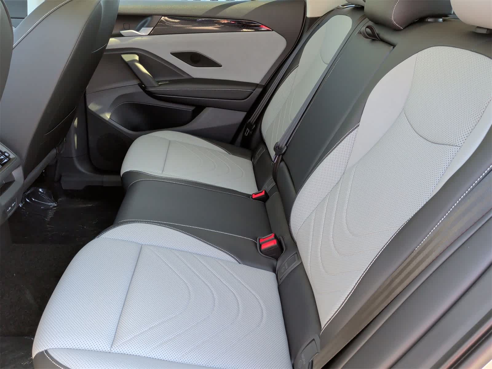 Thumbnail: 2025 Volkswagen Tiguan - 19