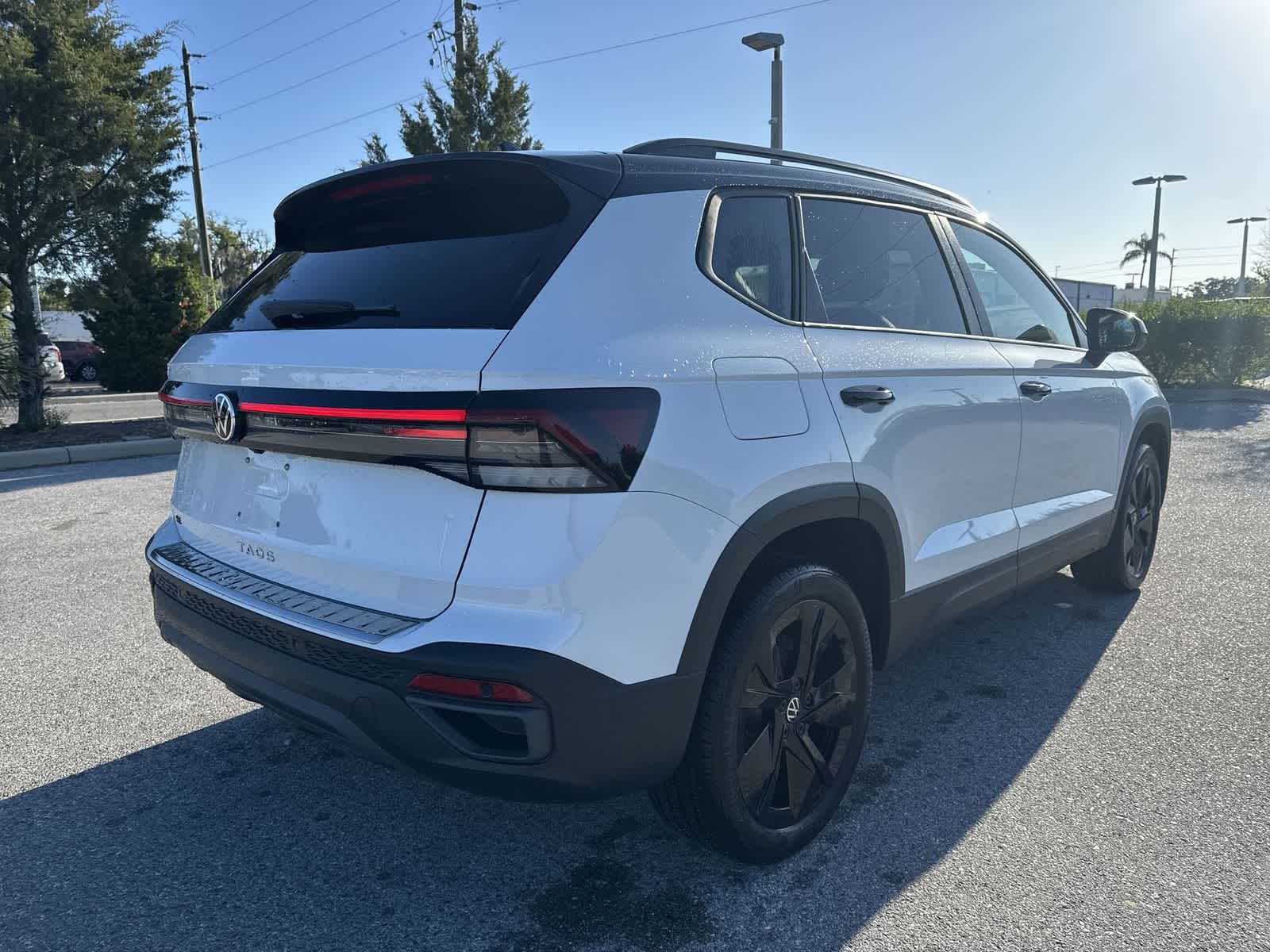 Thumbnail: 2026 Volkswagen Taos - 6