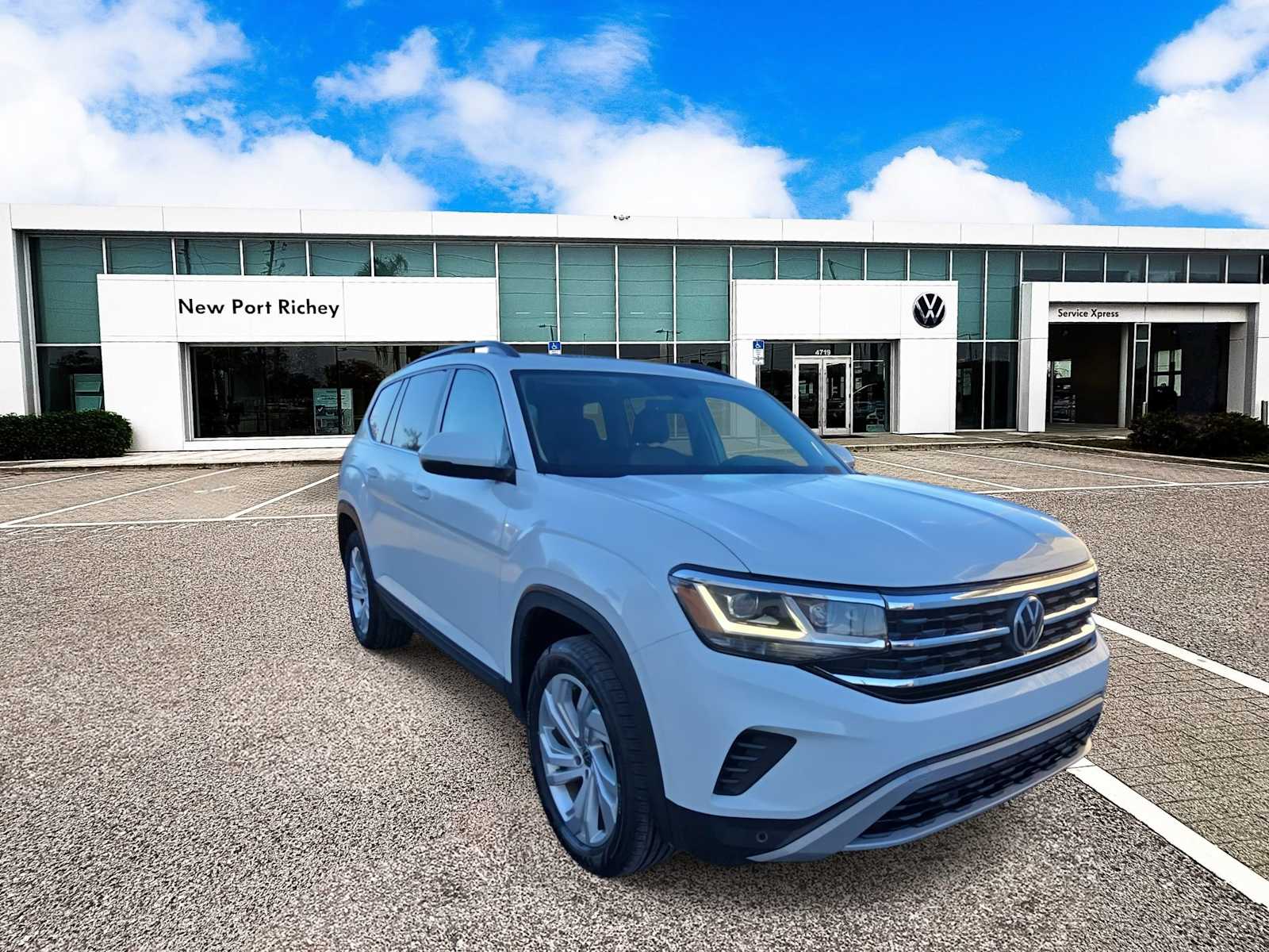 Thumbnail: 2022 Volkswagen Atlas - 2