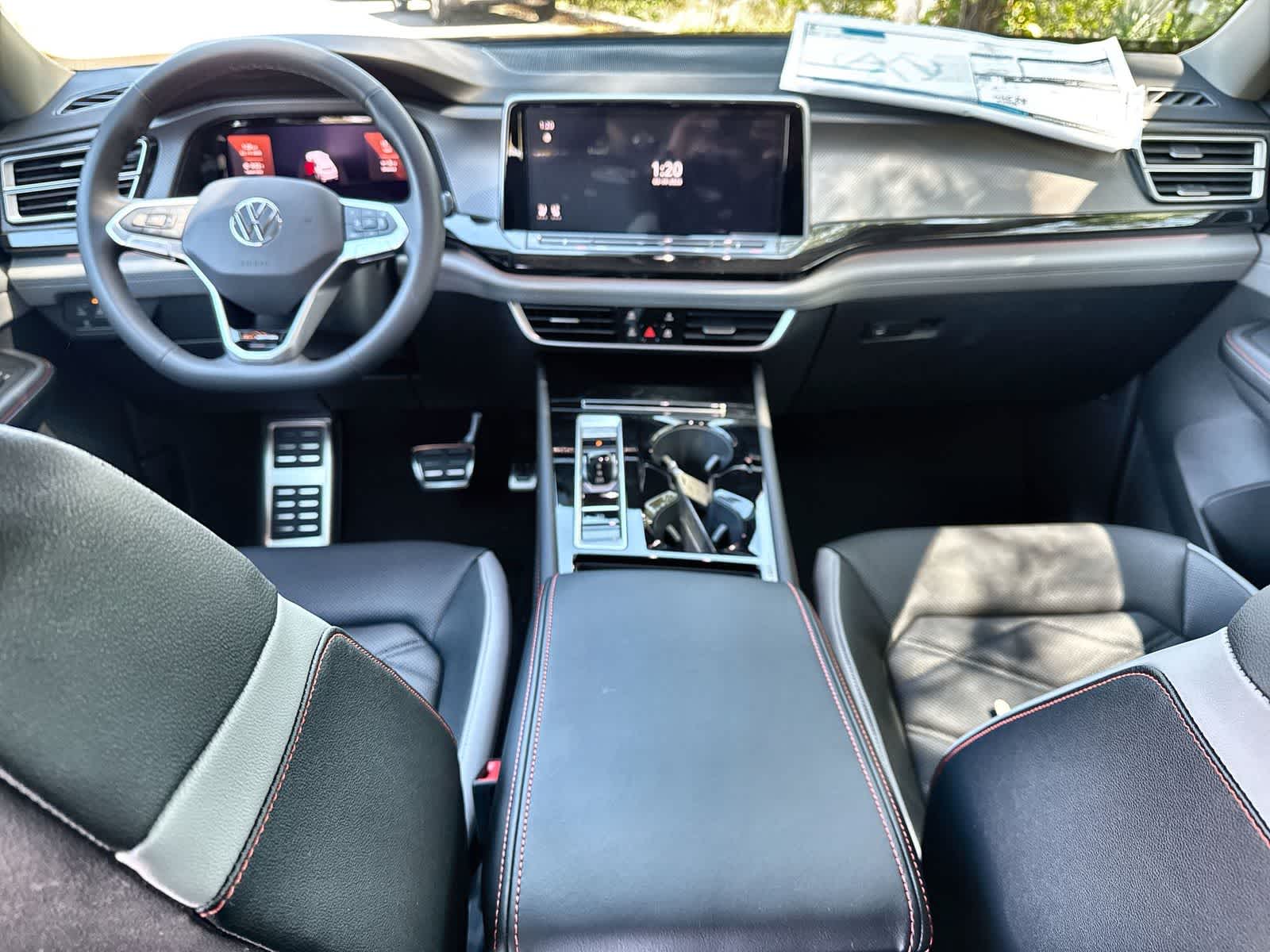 Thumbnail: 2026 Volkswagen Atlas - 14