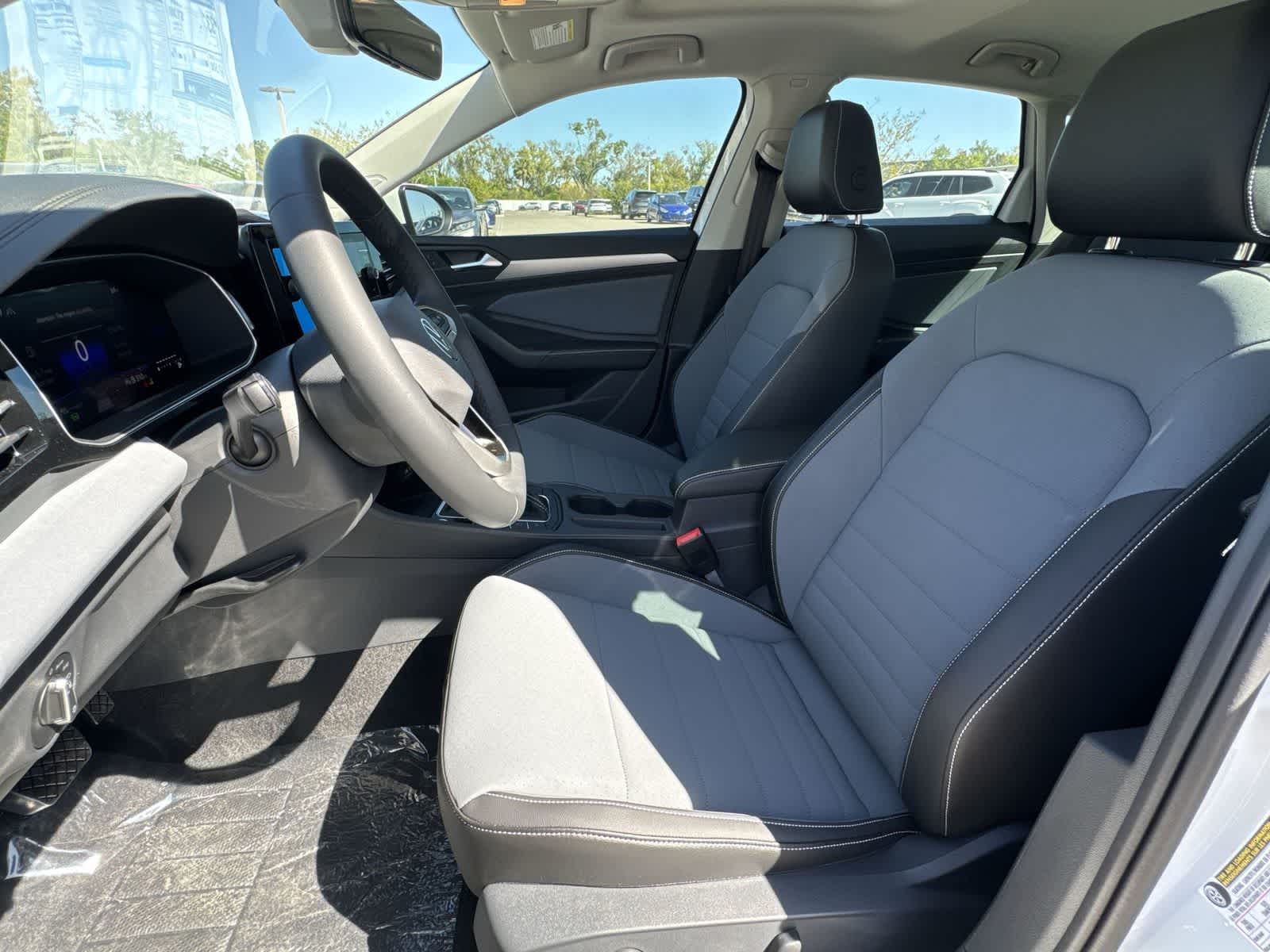 Thumbnail: 2026 Volkswagen Jetta - 15