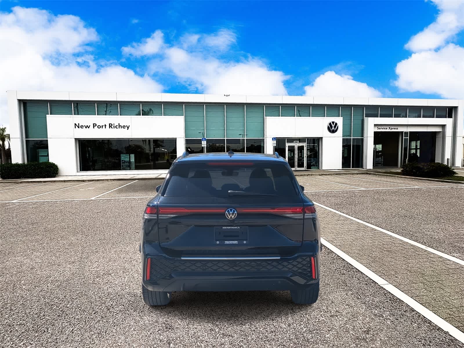 Thumbnail: 2026 Volkswagen Tiguan - 7