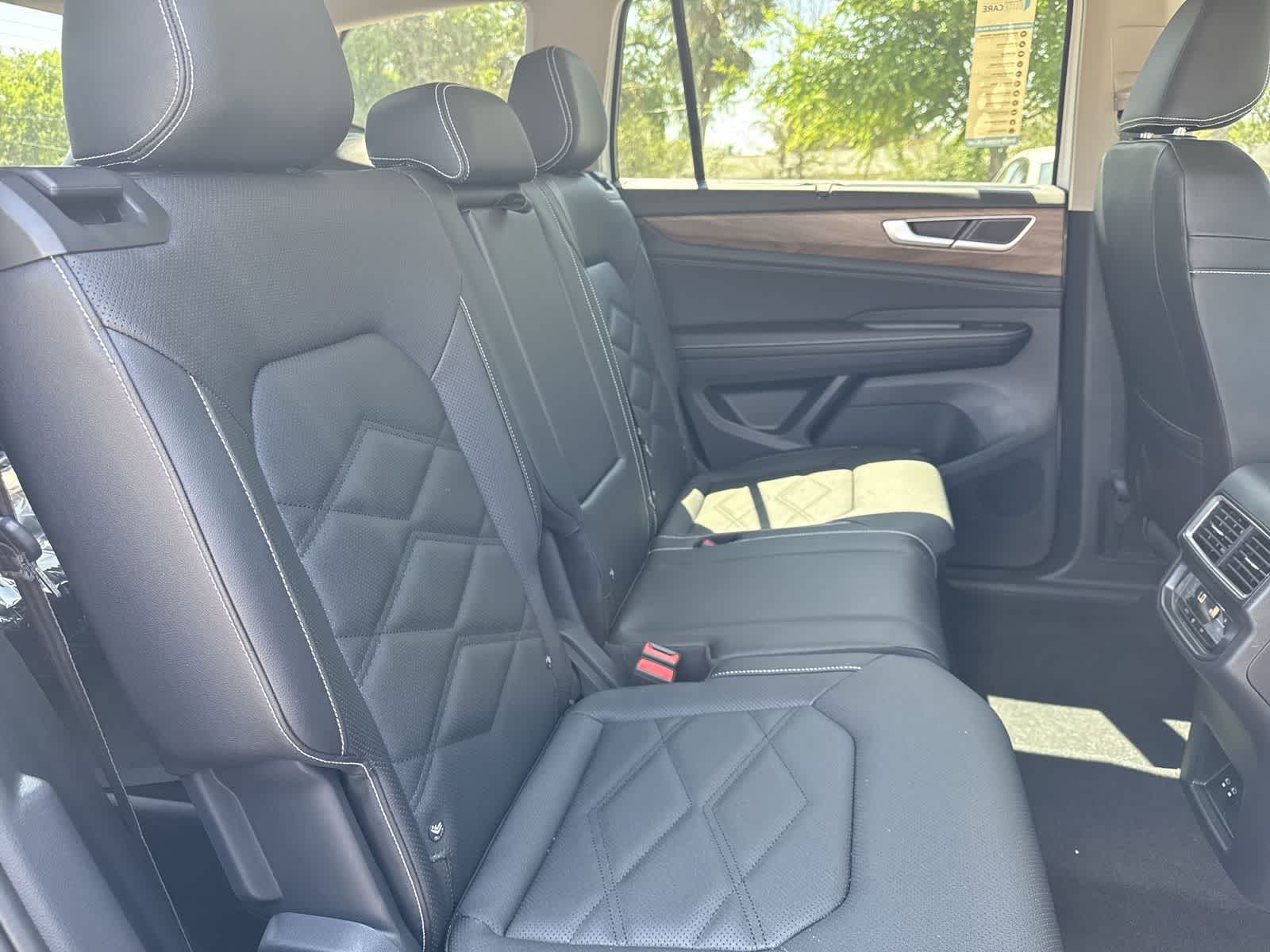 Thumbnail: 2026 Volkswagen Atlas - 27