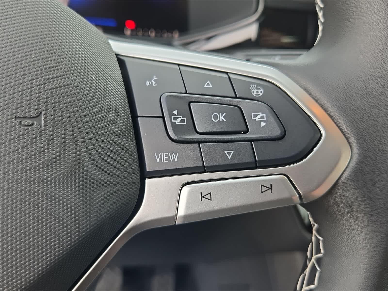 Thumbnail: 2025 Volkswagen Taos - 23