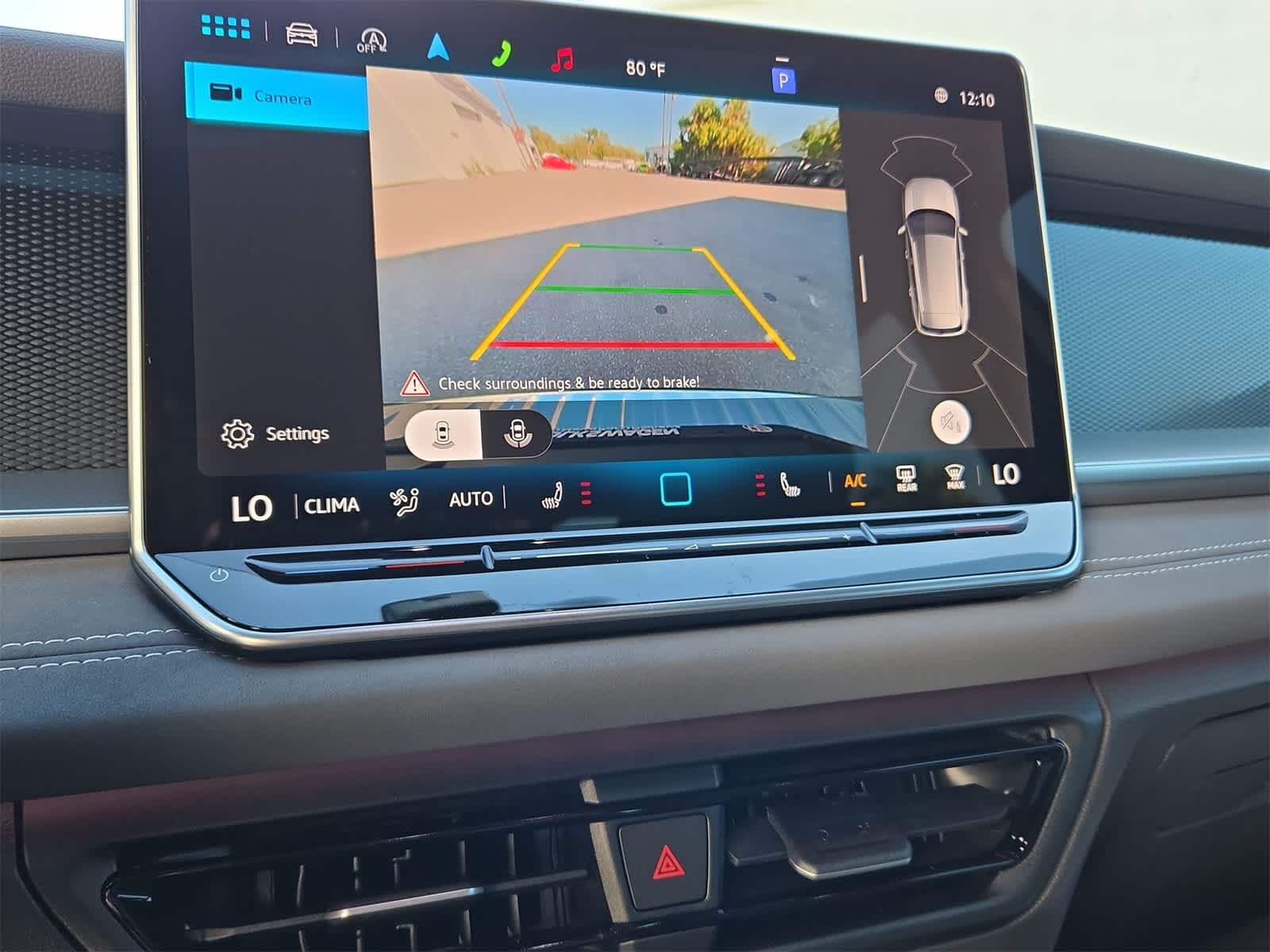 Thumbnail: 2025 Volkswagen Tiguan - 30