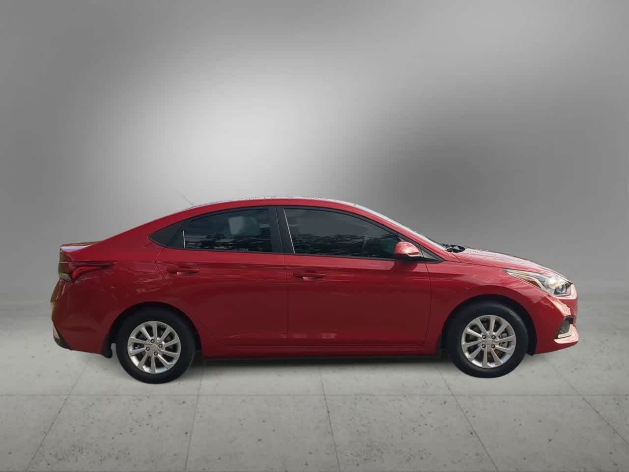Thumbnail: 2018 Hyundai Accent - 9
