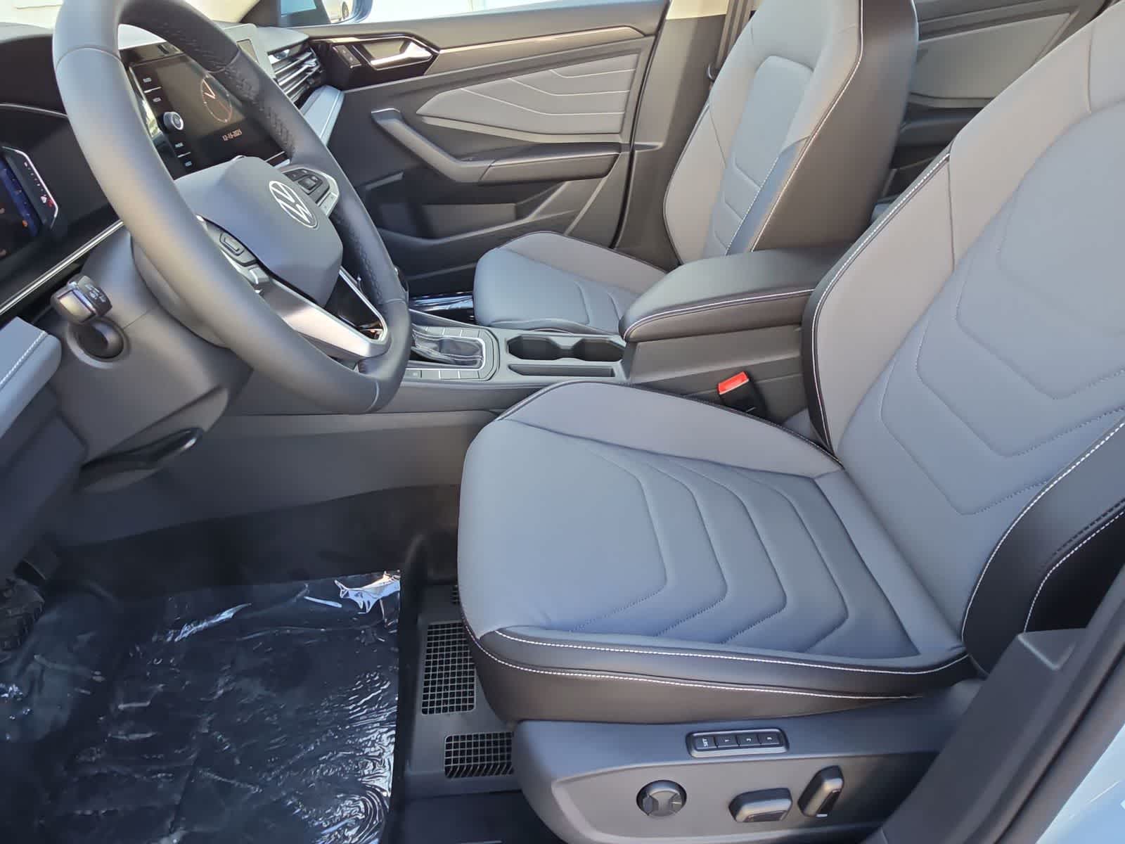 Thumbnail: 2026 Volkswagen Jetta - 17